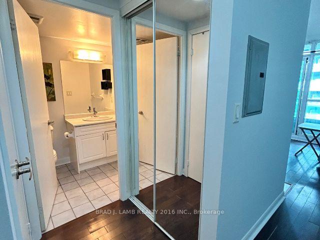 Photo 5 of Unit 636, 600 Fleet Street, Toronto, Niagara — HOMEH