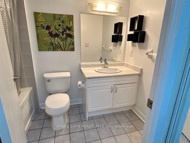 Photo 3 of Unit 636, 600 Fleet Street, Toronto, Niagara — HOMEH