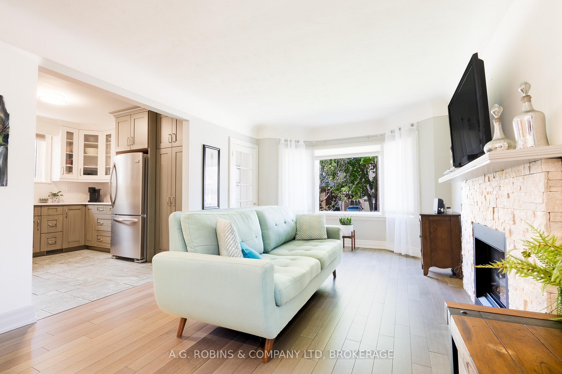 Photo 2 of 47 Knyvet Avenue, Hamilton, Centremount — HOMEH