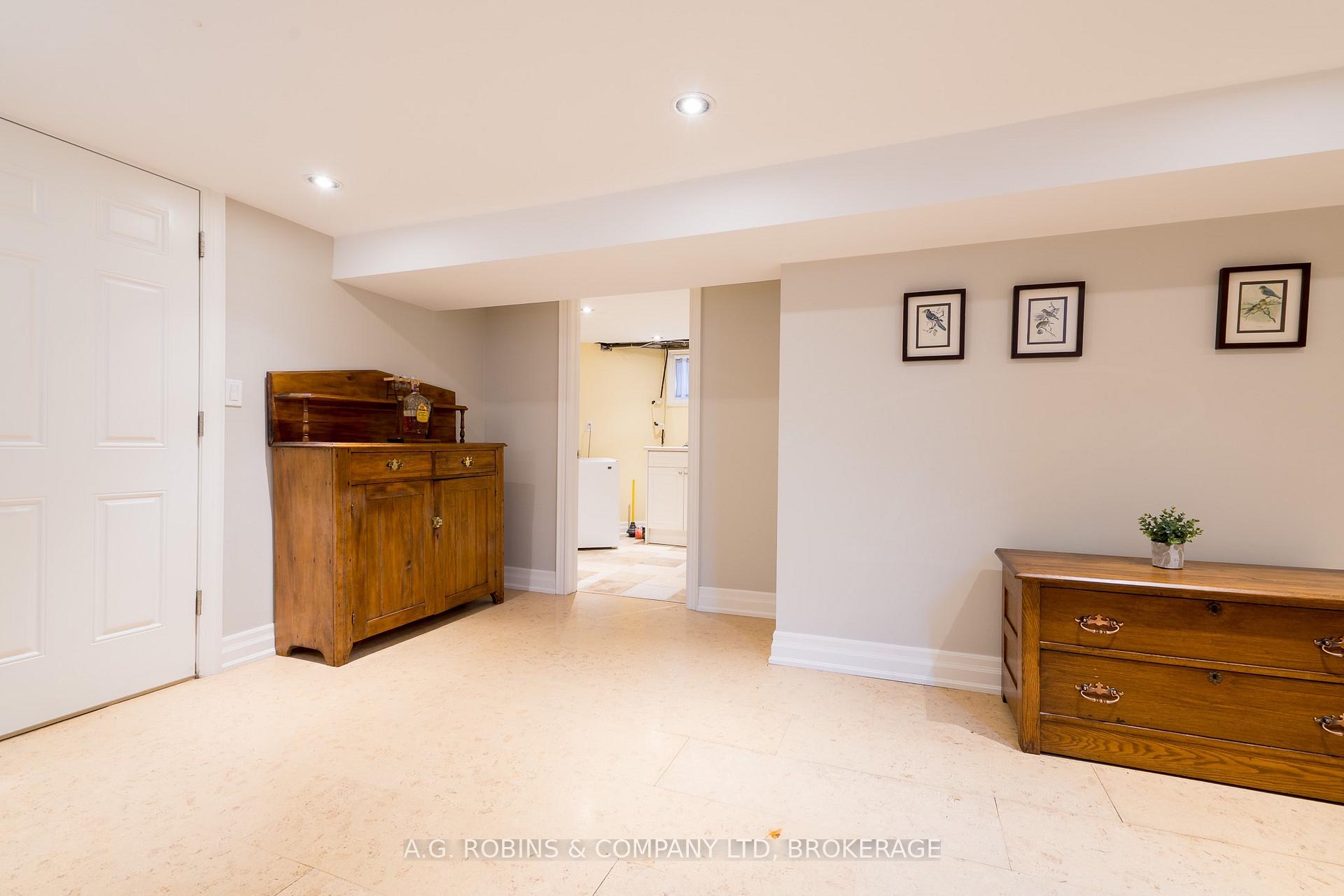 Photo 18 of 47 Knyvet Avenue, Hamilton, Centremount — HOMEH