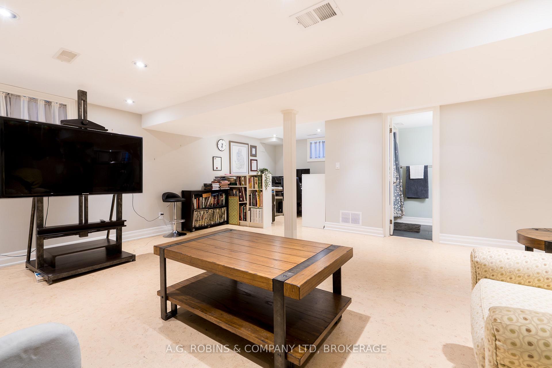 Photo 21 of 47 Knyvet Avenue, Hamilton, Centremount — HOMEH