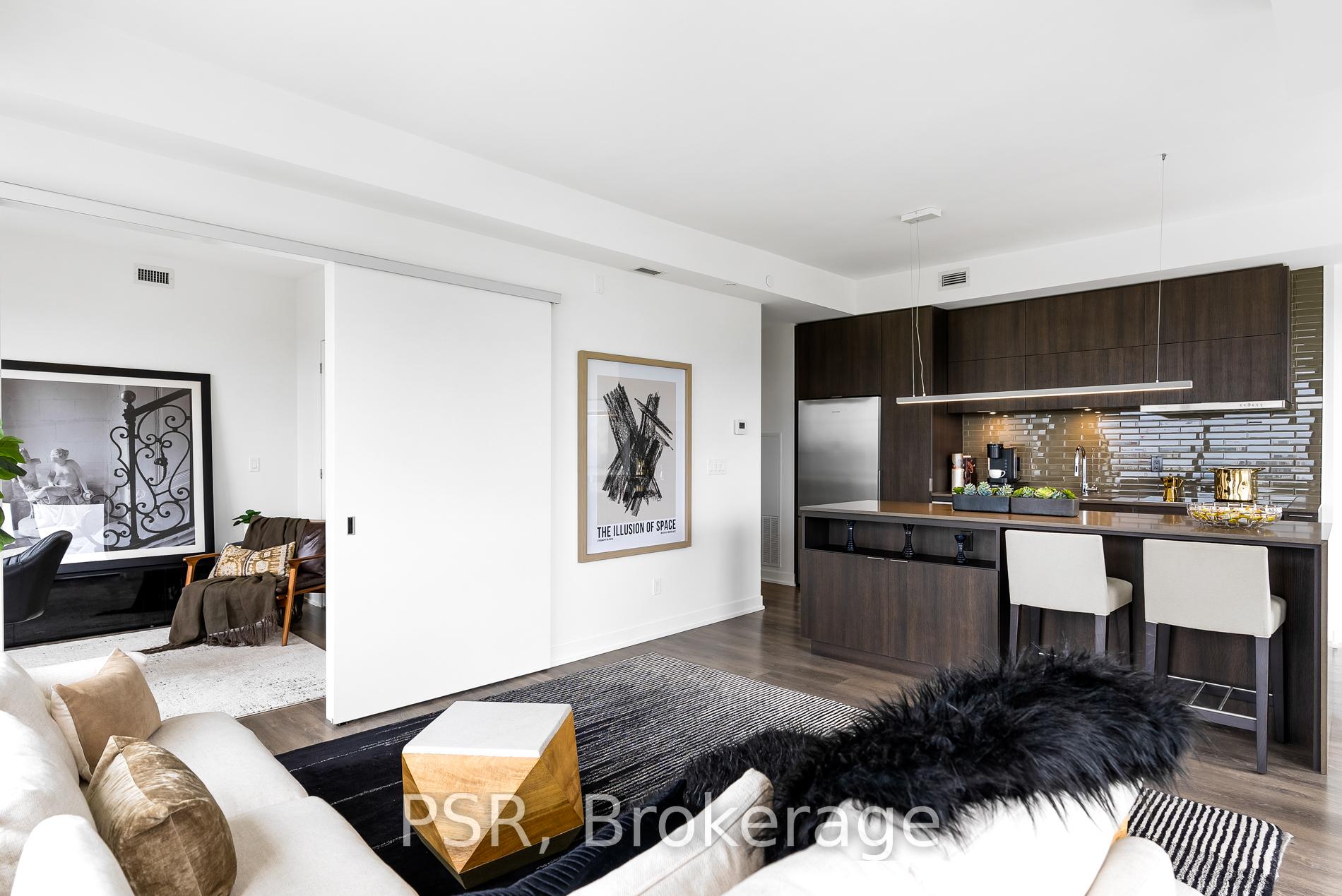 Photo 7 of Unit 2106, 2 St Thomas Street, Toronto, Bay Street Corridor — HOMEH