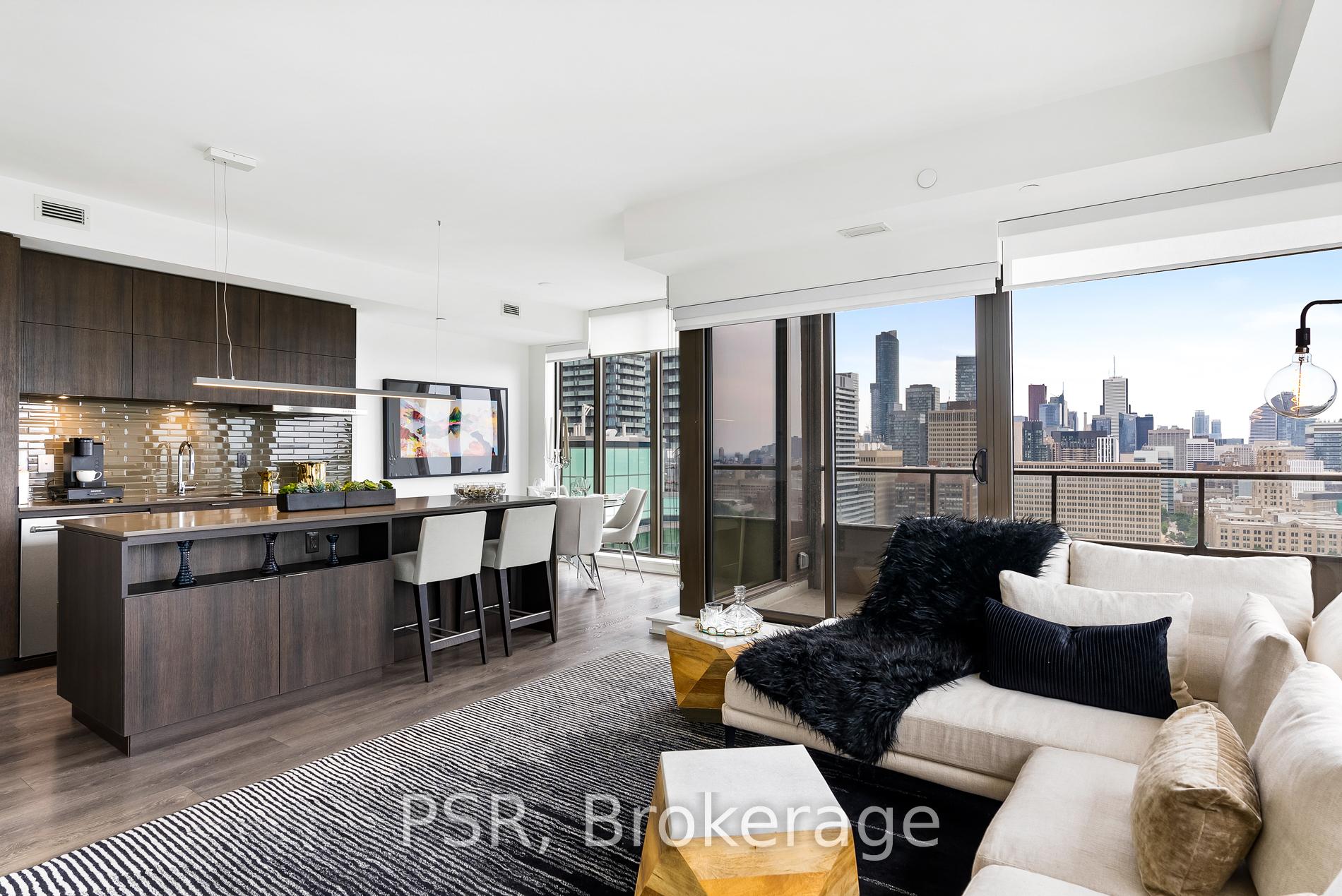Photo 10 of Unit 2106, 2 St Thomas Street, Toronto, Bay Street Corridor — HOMEH