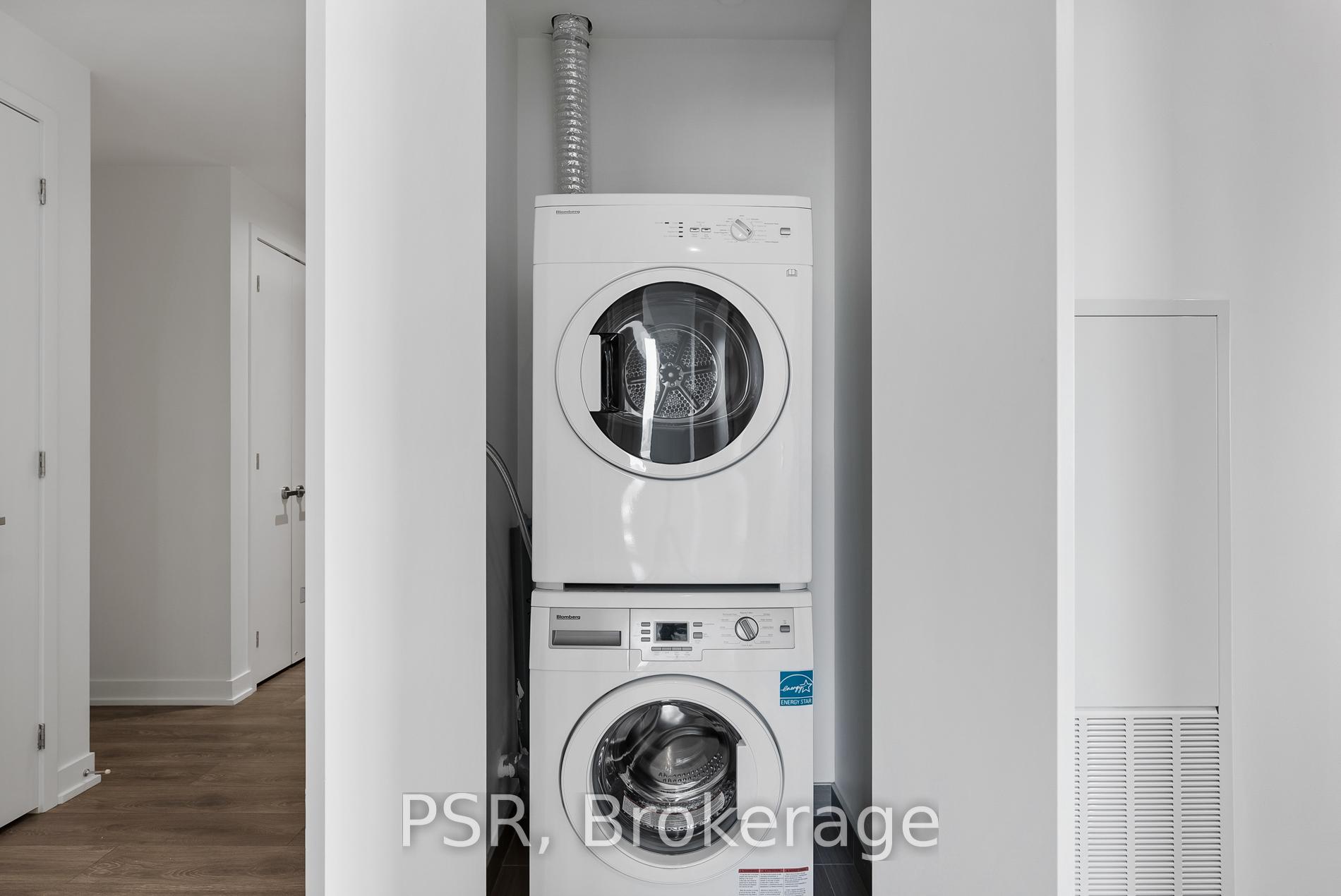 Photo 17 of Unit 2106, 2 St Thomas Street, Toronto, Bay Street Corridor — HOMEH