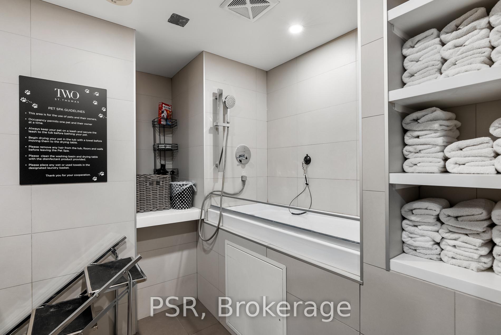 Photo 33 of Unit 2106, 2 St Thomas Street, Toronto, Bay Street Corridor — HOMEH