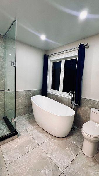 Photo 13 of 19 Collingham Place, Markham, Box Grove — HOMEH