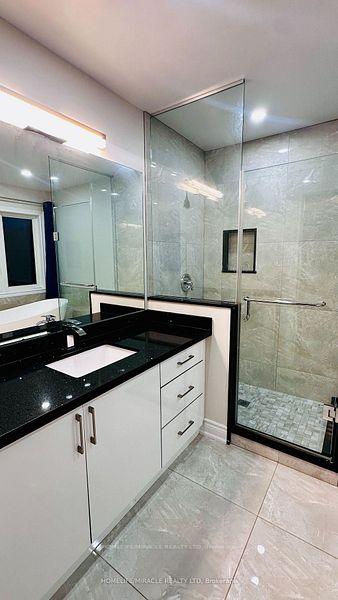 Photo 25 of 19 Collingham Place, Markham, Box Grove — HOMEH