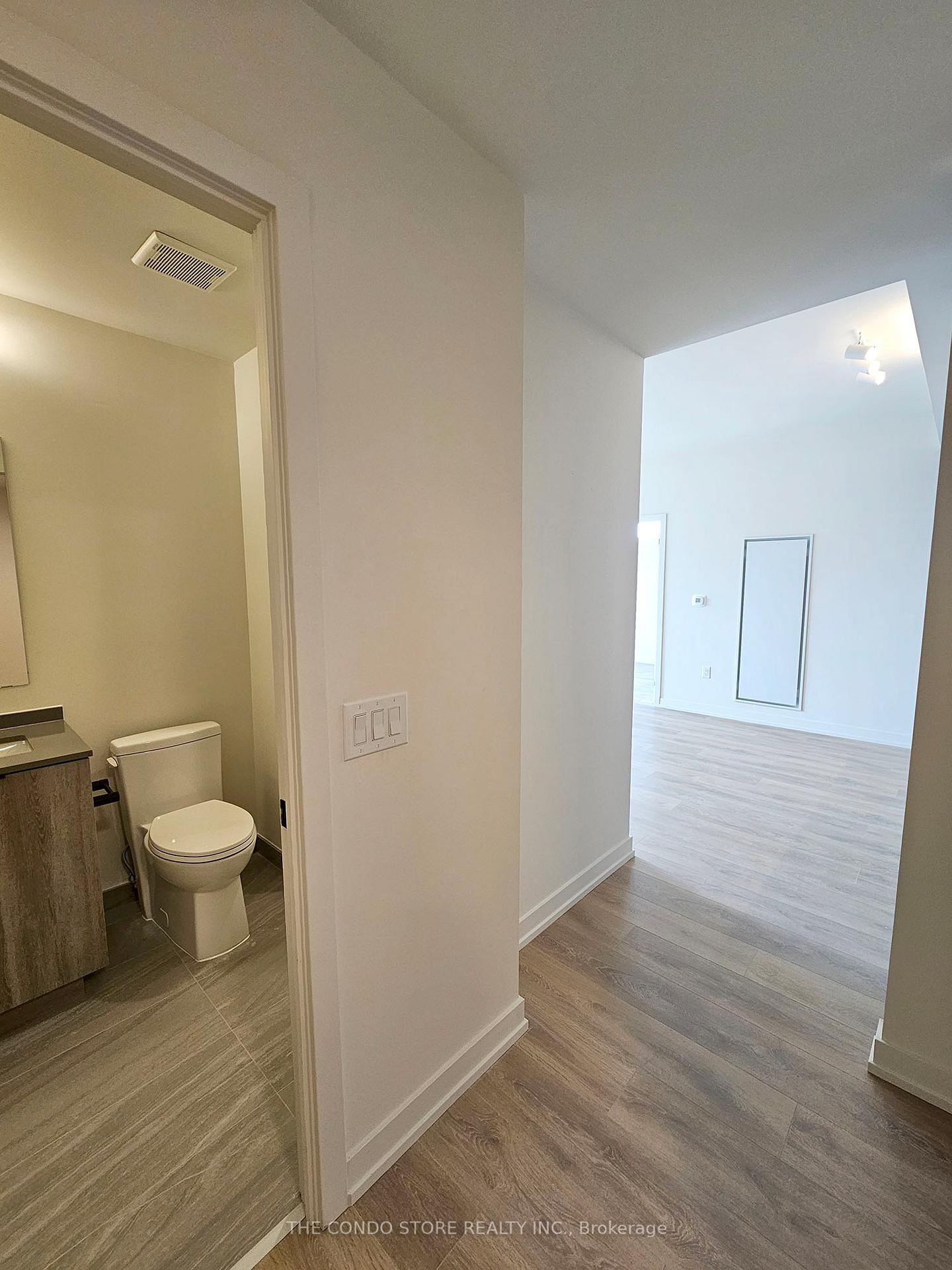 Photo 5 of Unit 610, 181 Sterling Road, Toronto, Dufferin Grove — HOMEH