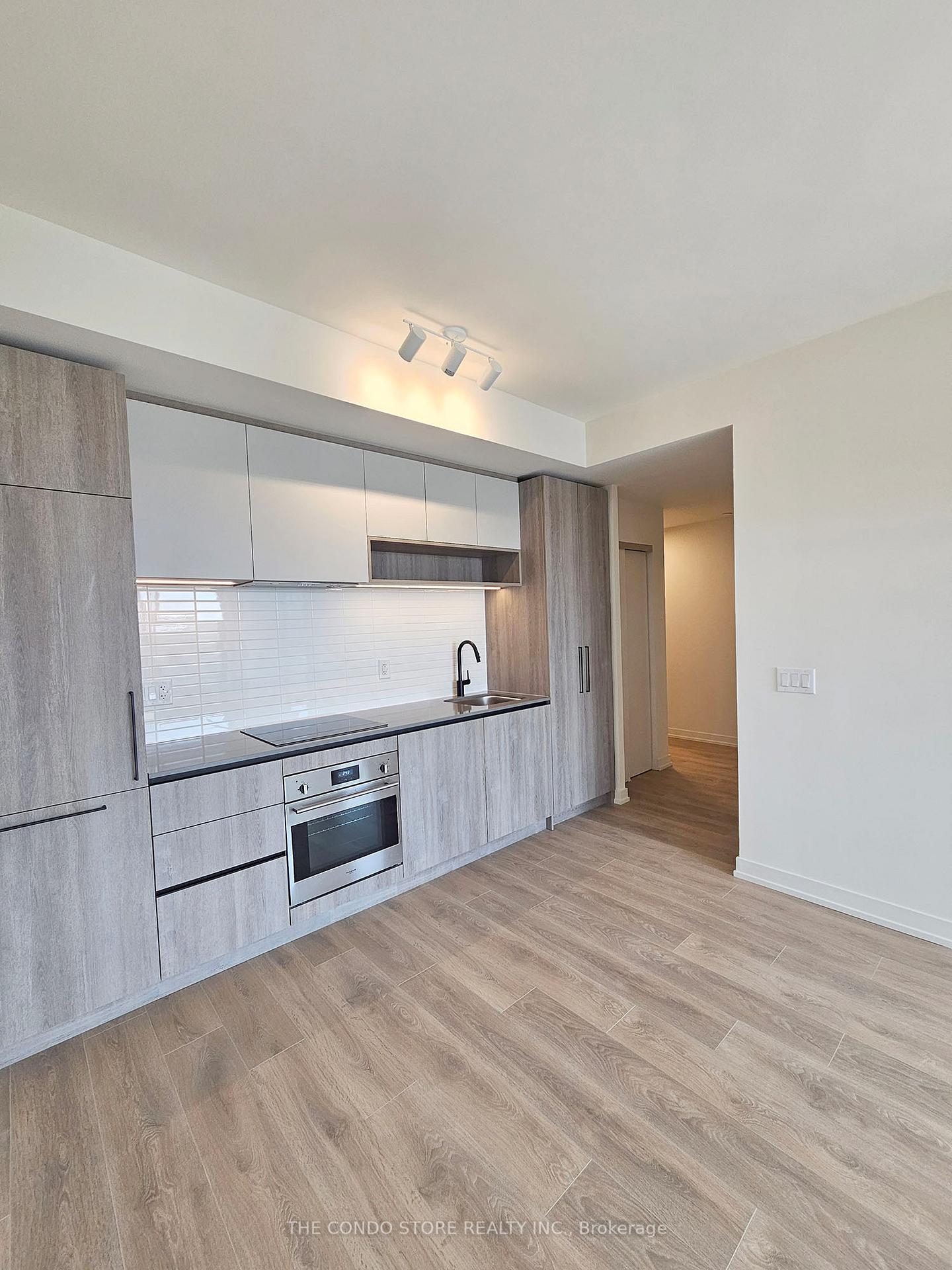 Photo 12 of Unit 610, 181 Sterling Road, Toronto, Dufferin Grove — HOMEH