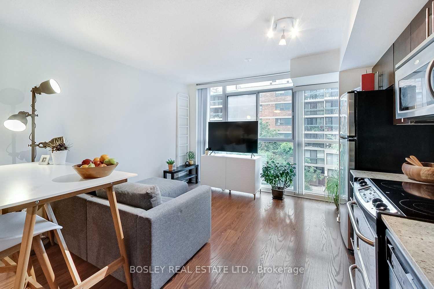 Photo 1 of Unit 712, 96 St Patrick Street, Toronto, Kensington-Chinatown — HOMEH
