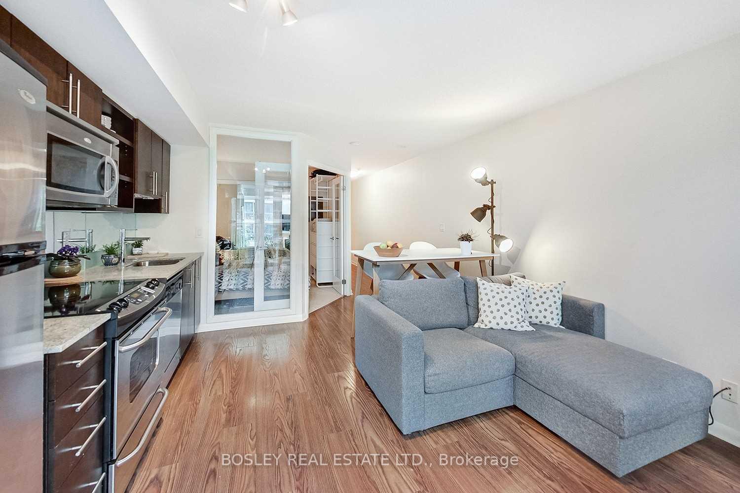 Photo 3 of Unit 712, 96 St Patrick Street, Toronto, Kensington-Chinatown — HOMEH
