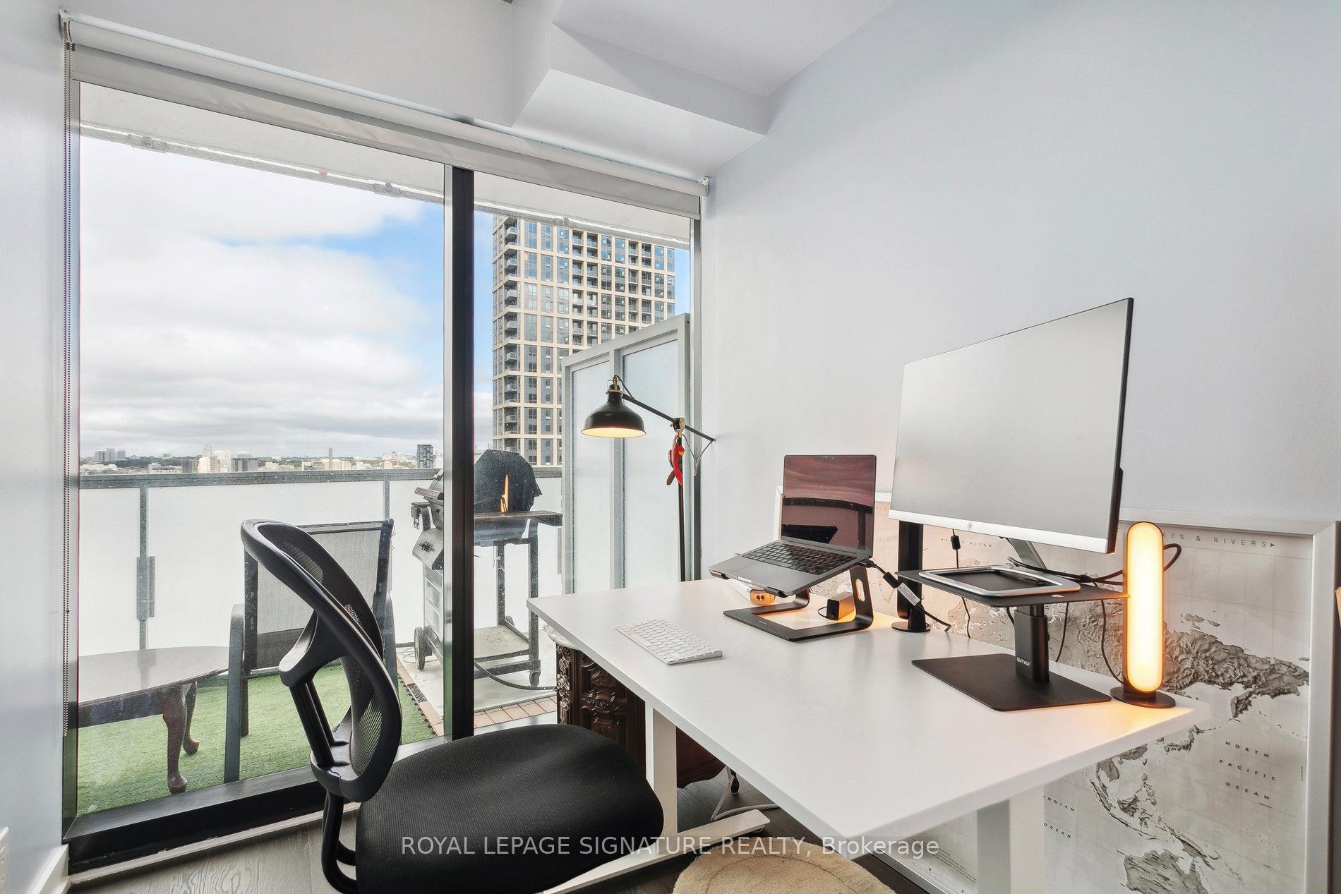Photo 8 of Unit 2803, 11 Charlotte Street, Toronto, Waterfront Communities — HOMEH