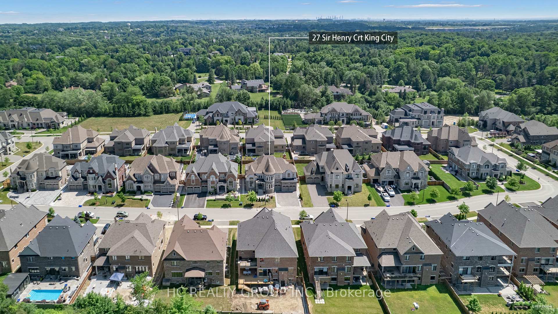 Photo 48 of 27 Sir Henry Court, King, King City — HOMEH