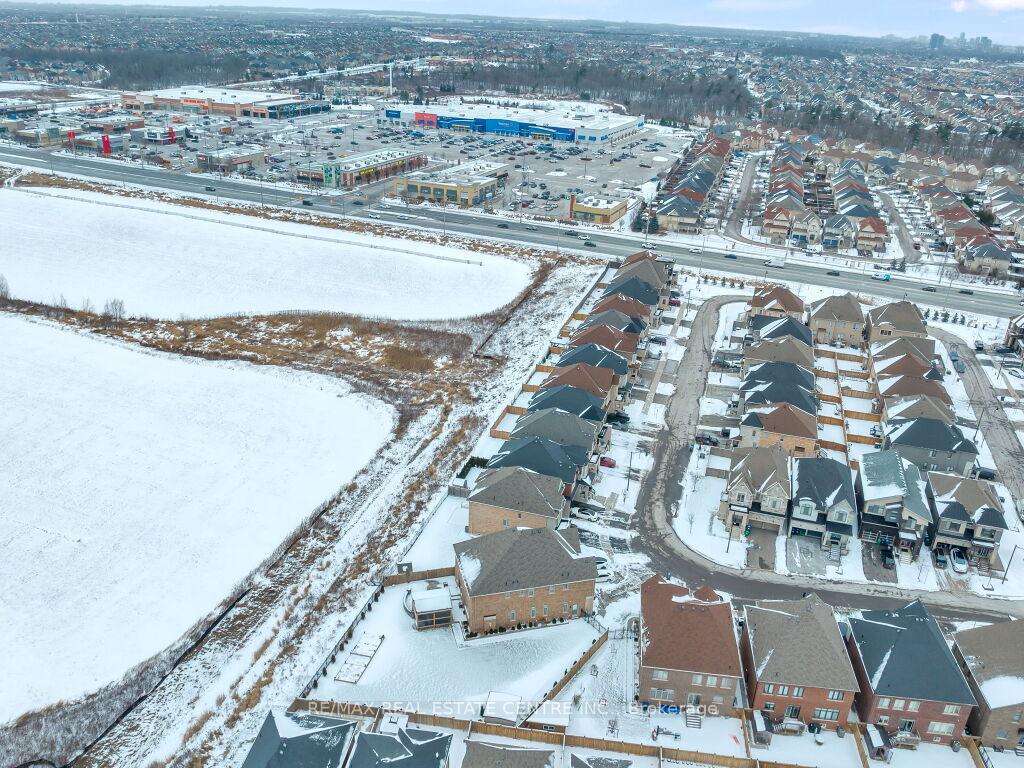 Photo 44 of 83 Longevity Road, Brampton, Northwest Brampton — HOMEH