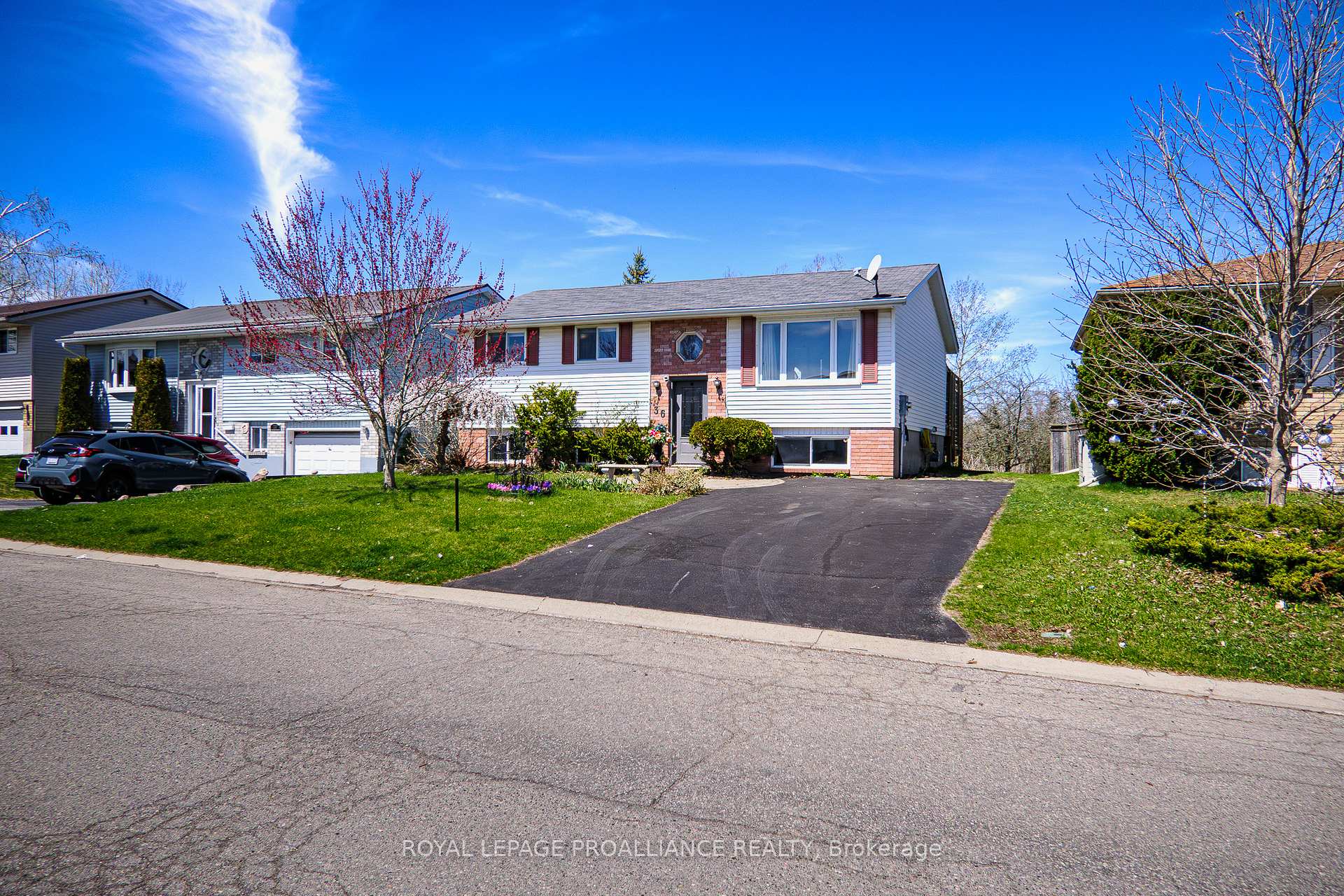 Photo 3 of 36 Fleming Road, Quinte West, Trenton Ward — HOMEH
