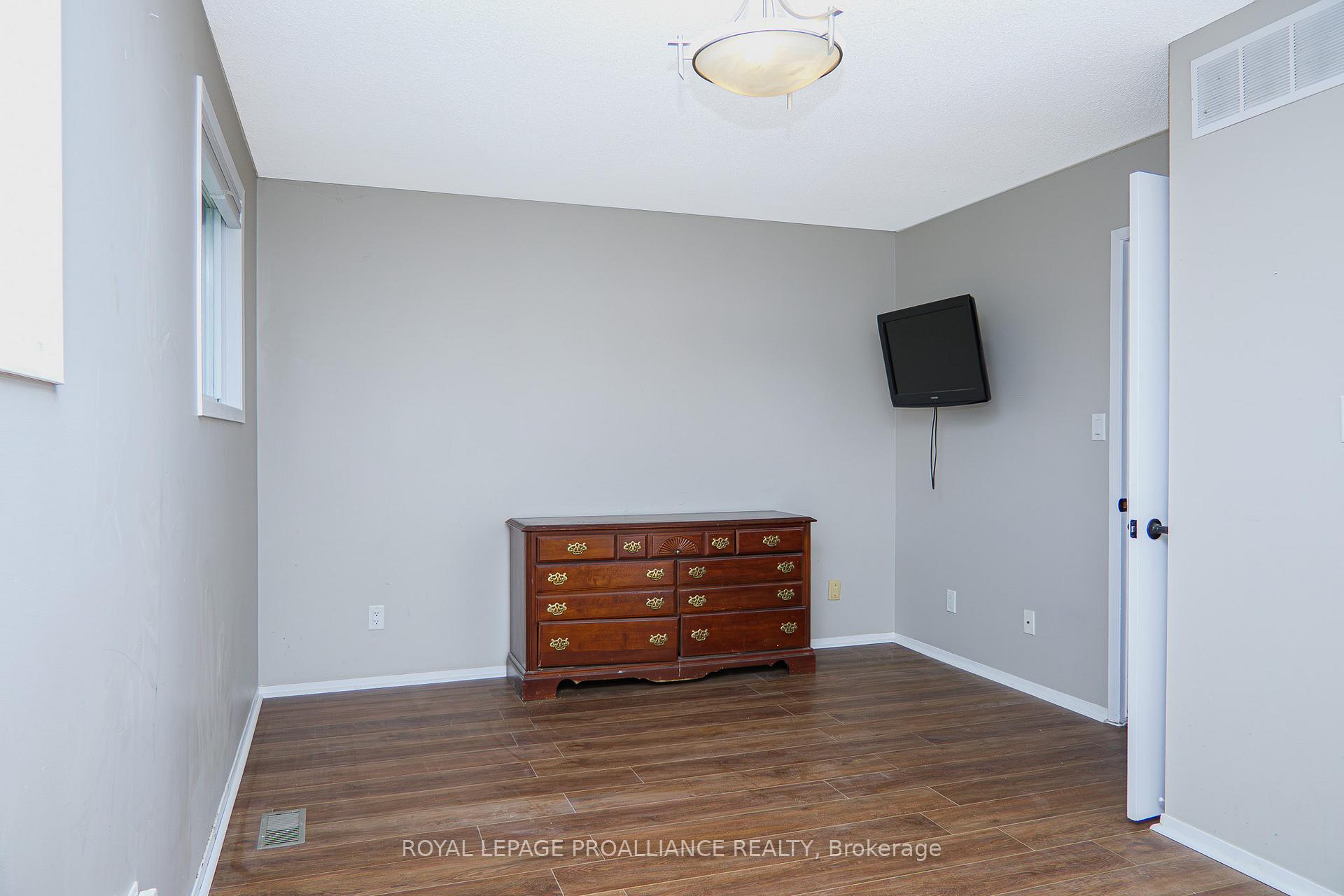 Photo 37 of 36 Fleming Road, Quinte West, Trenton Ward — HOMEH