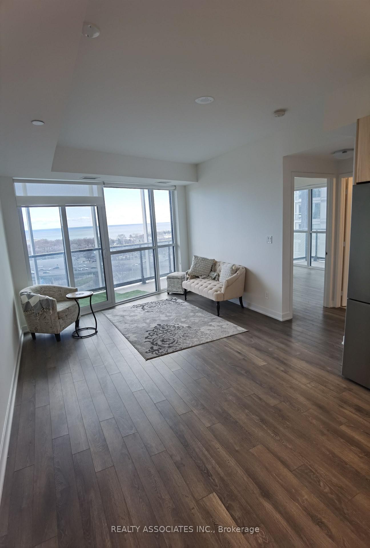 Photo 12 of Unit 1302, 30 Ordnance Street, Toronto, Niagara — HOMEH