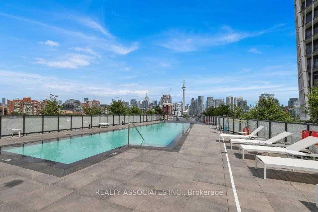 Photo 4 of Unit 1302, 30 Ordnance Street, Toronto, Niagara — HOMEH