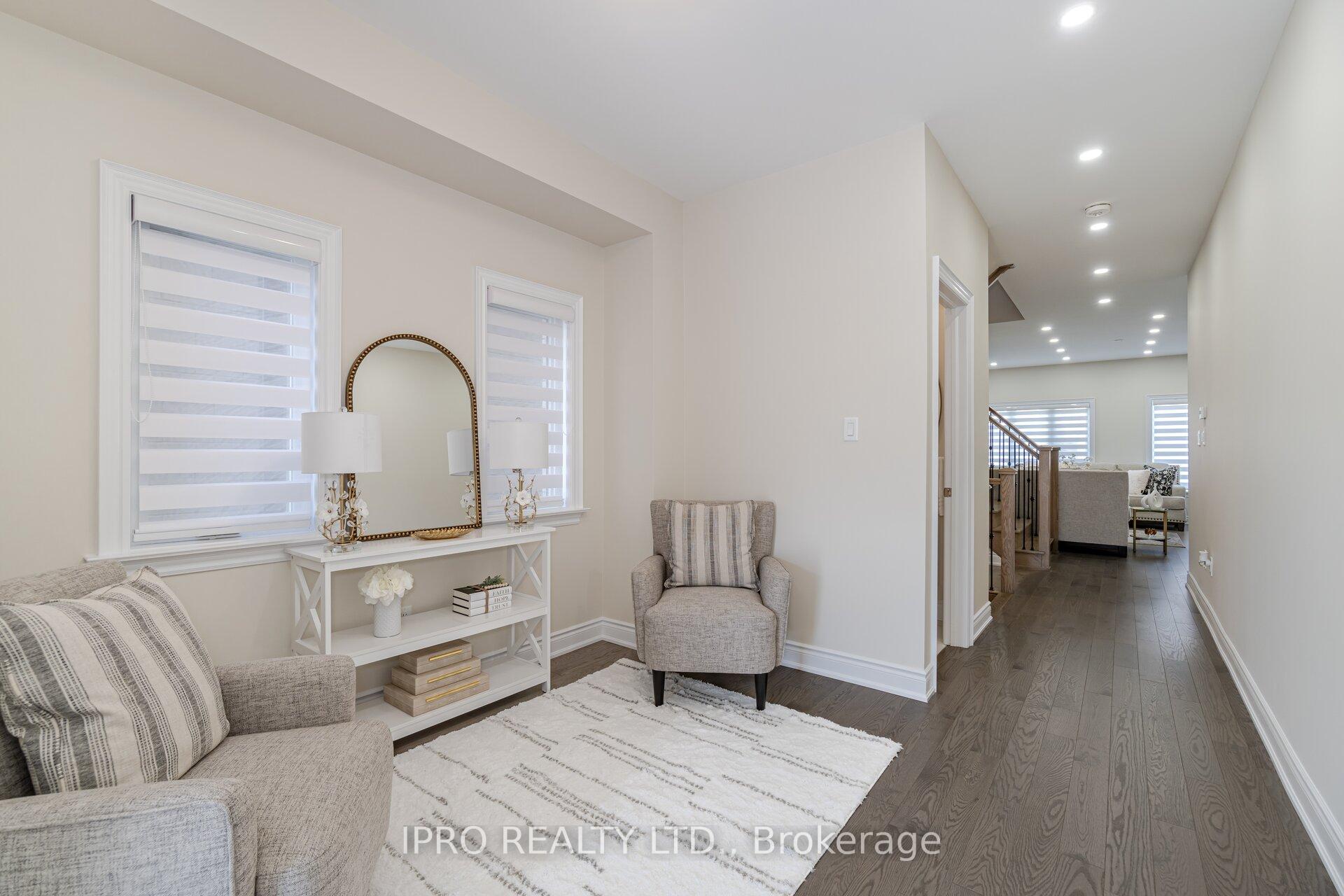 Photo 5 of 95 Kennedy Boulevard, New Tecumseth, Alliston — HOMEH