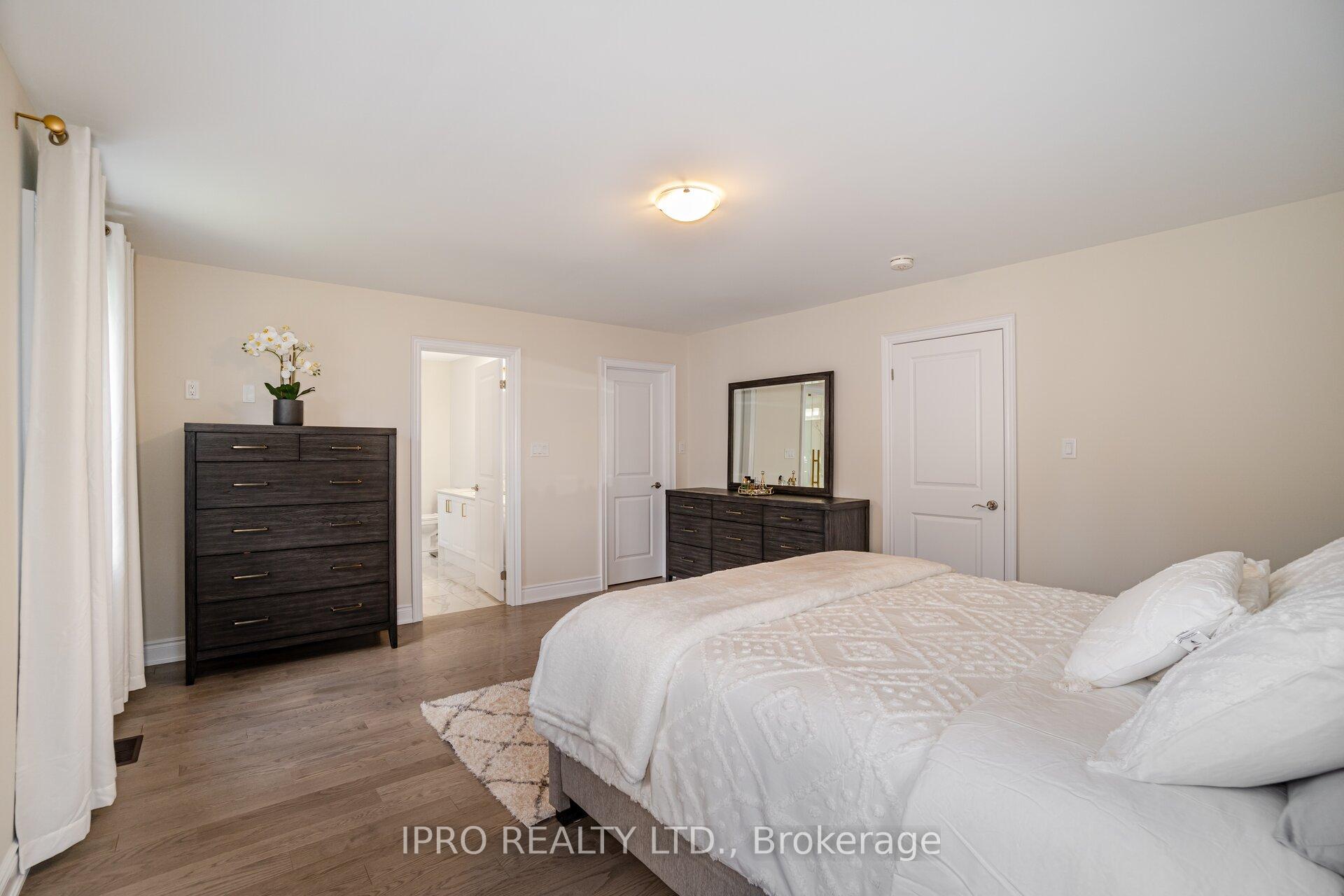 Photo 23 of 95 Kennedy Boulevard, New Tecumseth, Alliston — HOMEH