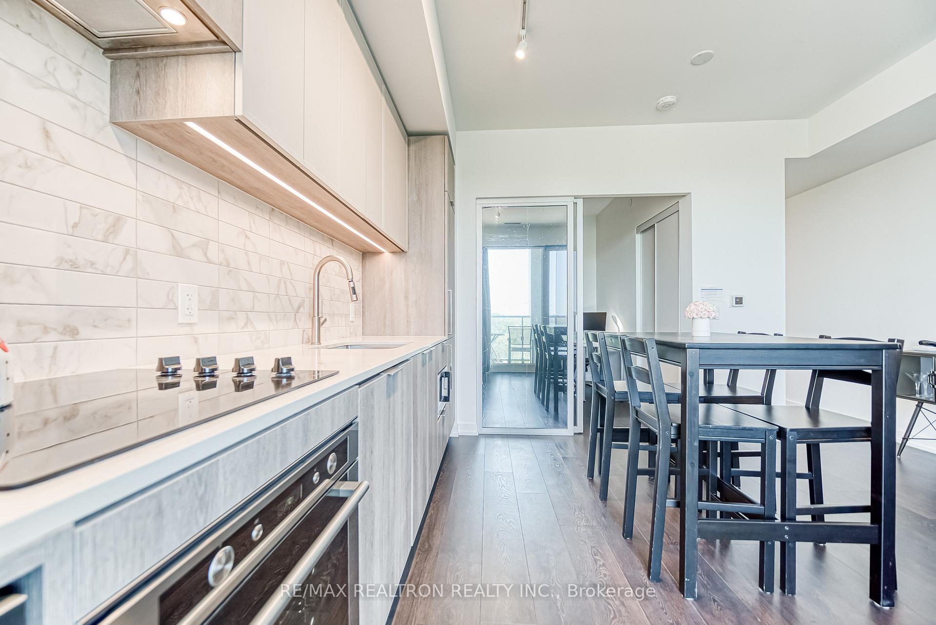 Photo 13 of Unit 1215, 2020 Bathurst Street, Toronto, Humewood-Cedarvale — HOMEH