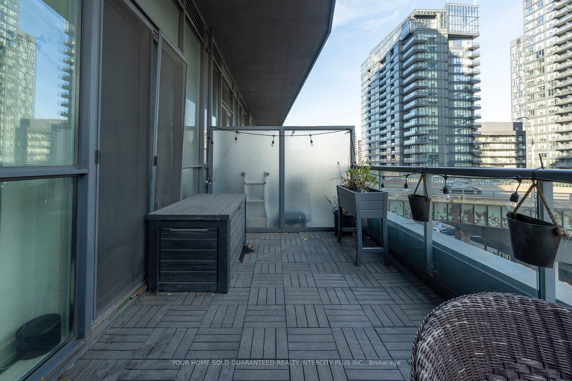 Photo 18 of Unit 705, 20 Bruyeres Mews, Toronto, Niagara — HOMEH