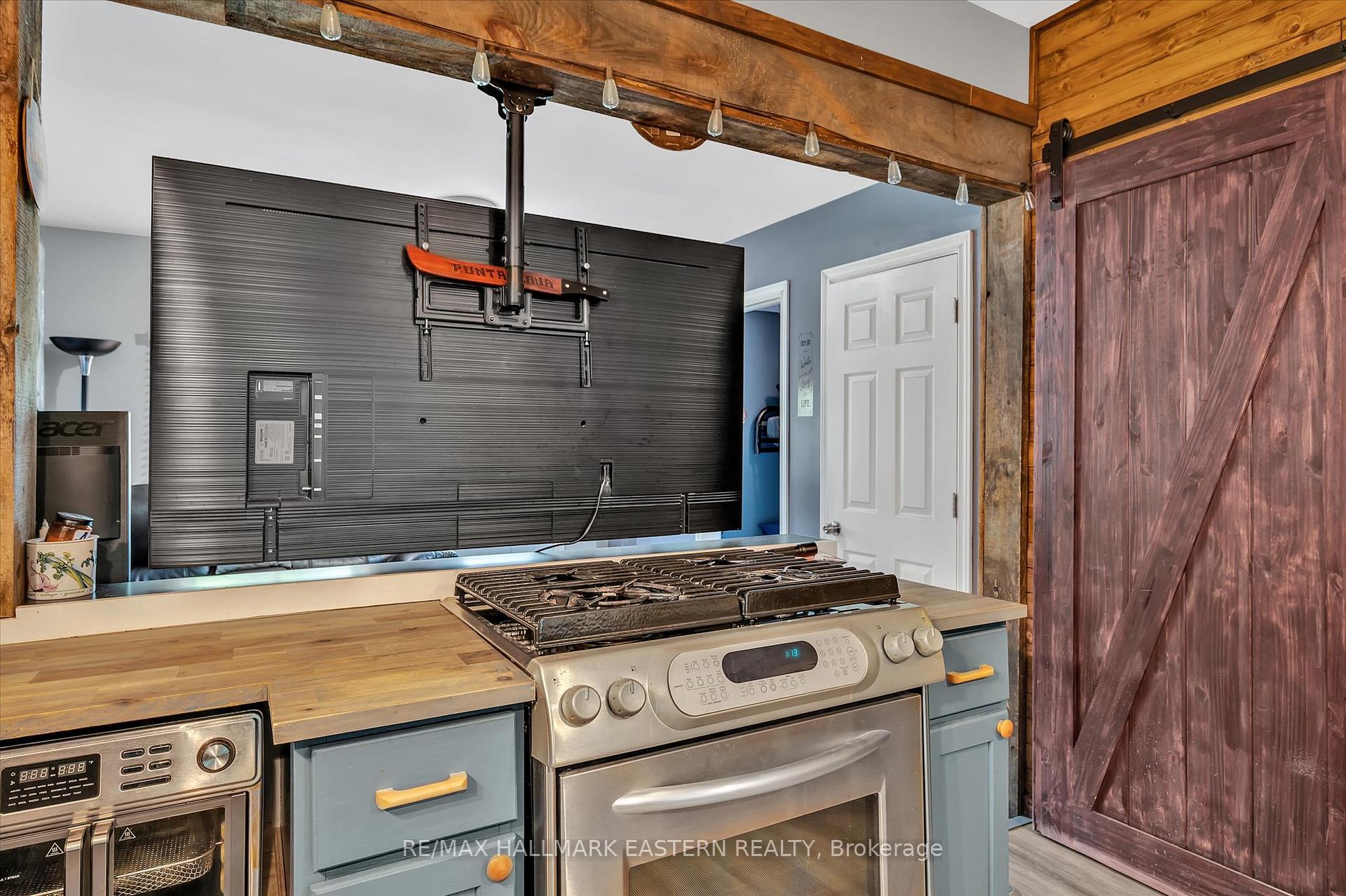 Photo 8 of 5104 Pine Street, Hamilton Township, Bewdley — HOMEH