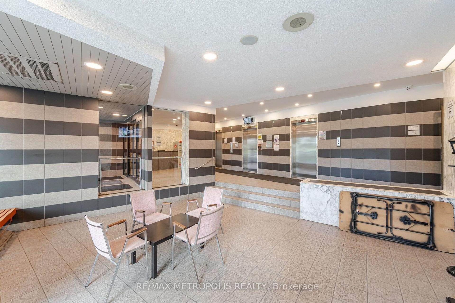 Photo 7 of Unit 902, 5 San Romano Way, Brampton, Bram East — HOMEH