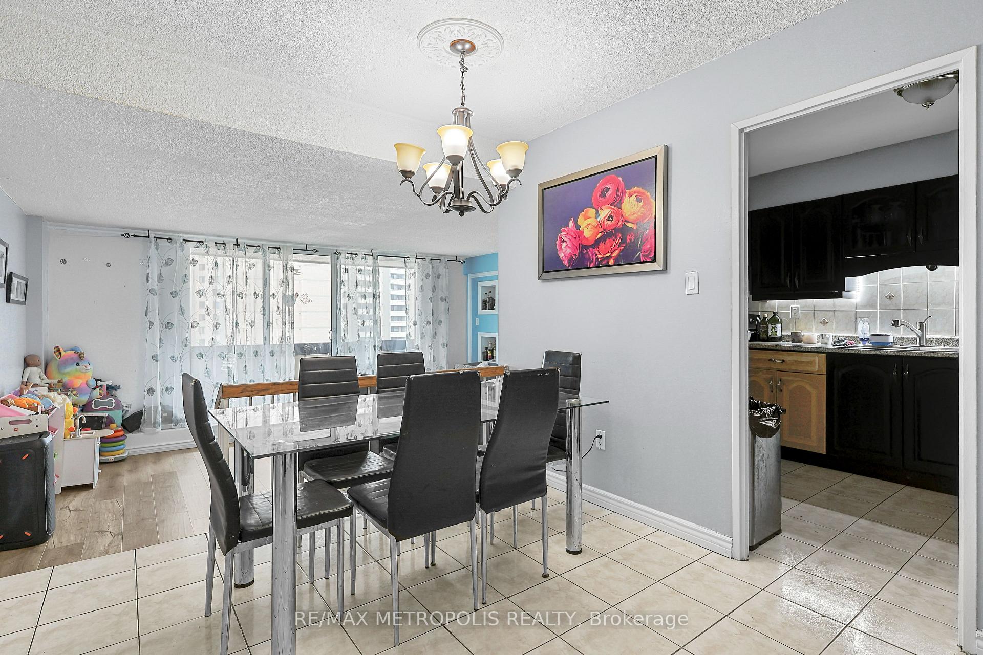 Photo 13 of Unit 902, 5 San Romano Way, Brampton, Bram East — HOMEH