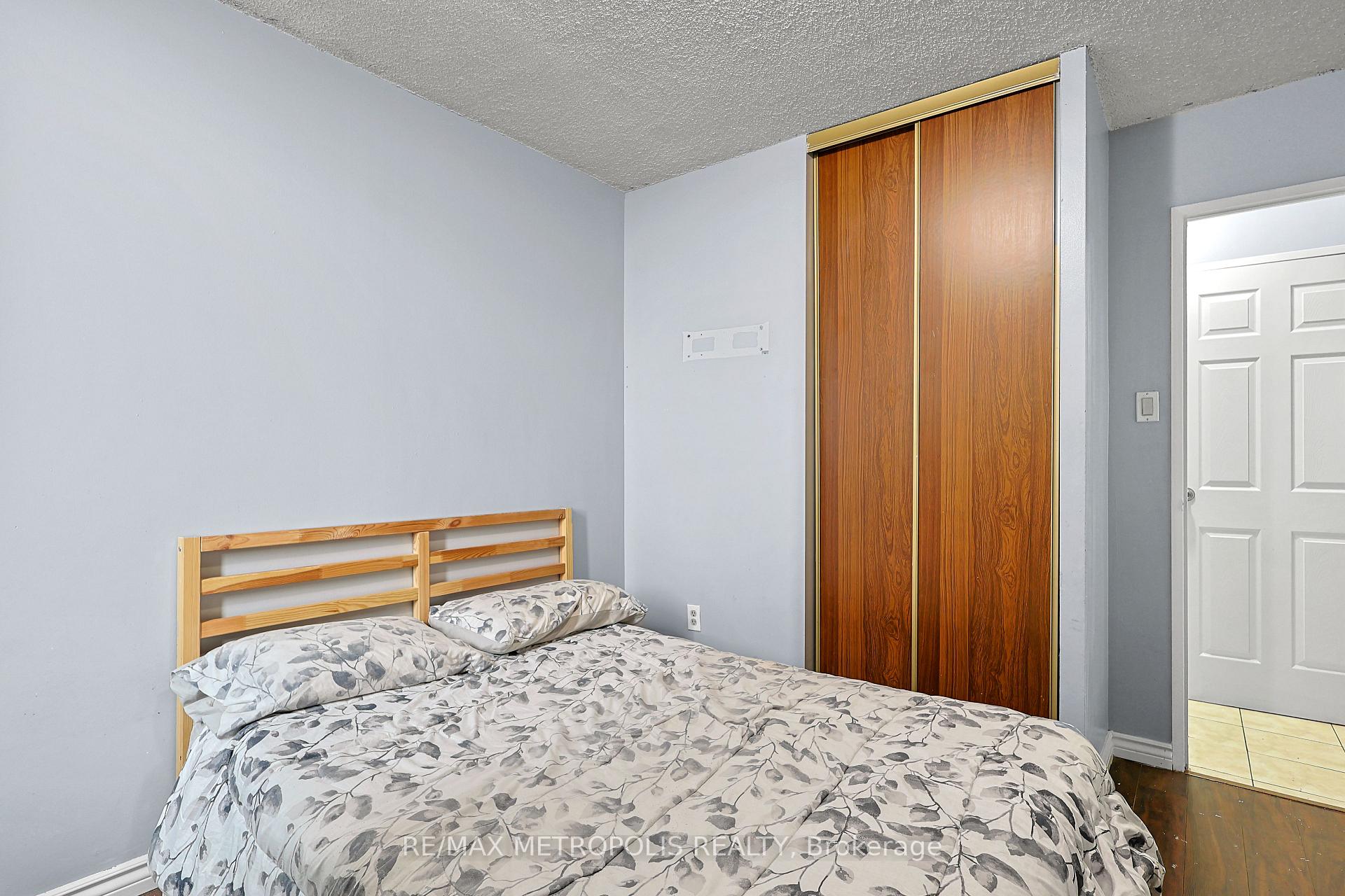 Photo 15 of Unit 902, 5 San Romano Way, Brampton, Bram East — HOMEH