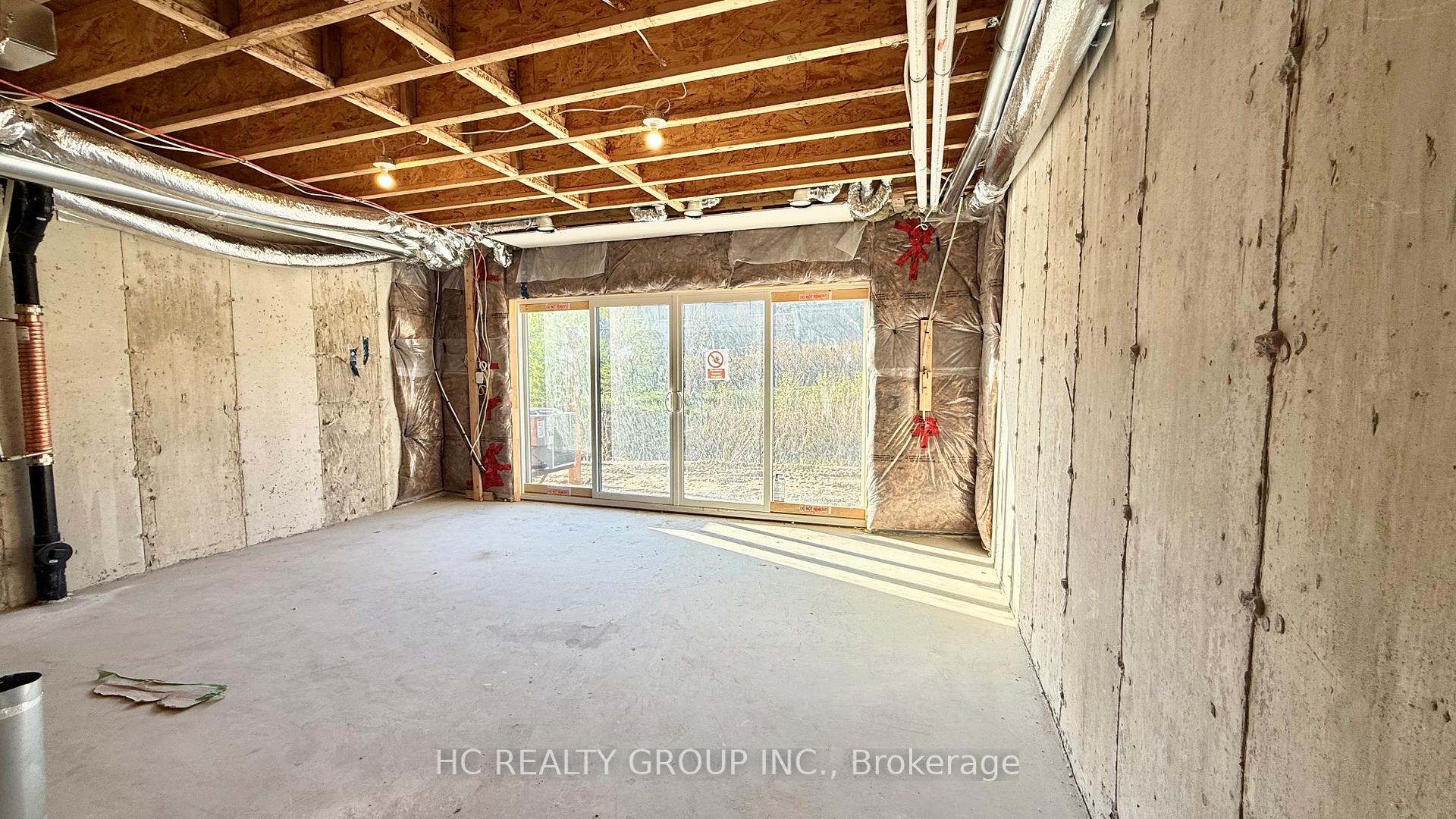 Photo 26 of 6 Chestnut Court, Aurora, Rural Aurora — HOMEH