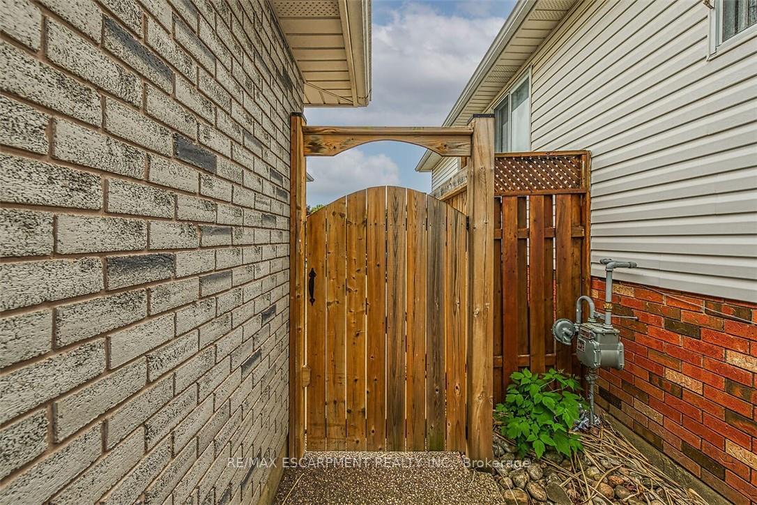 Photo 48 of 18 Jamieson Drive, Haldimand — HOMEH