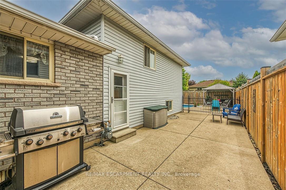 Photo 45 of 18 Jamieson Drive, Haldimand — HOMEH