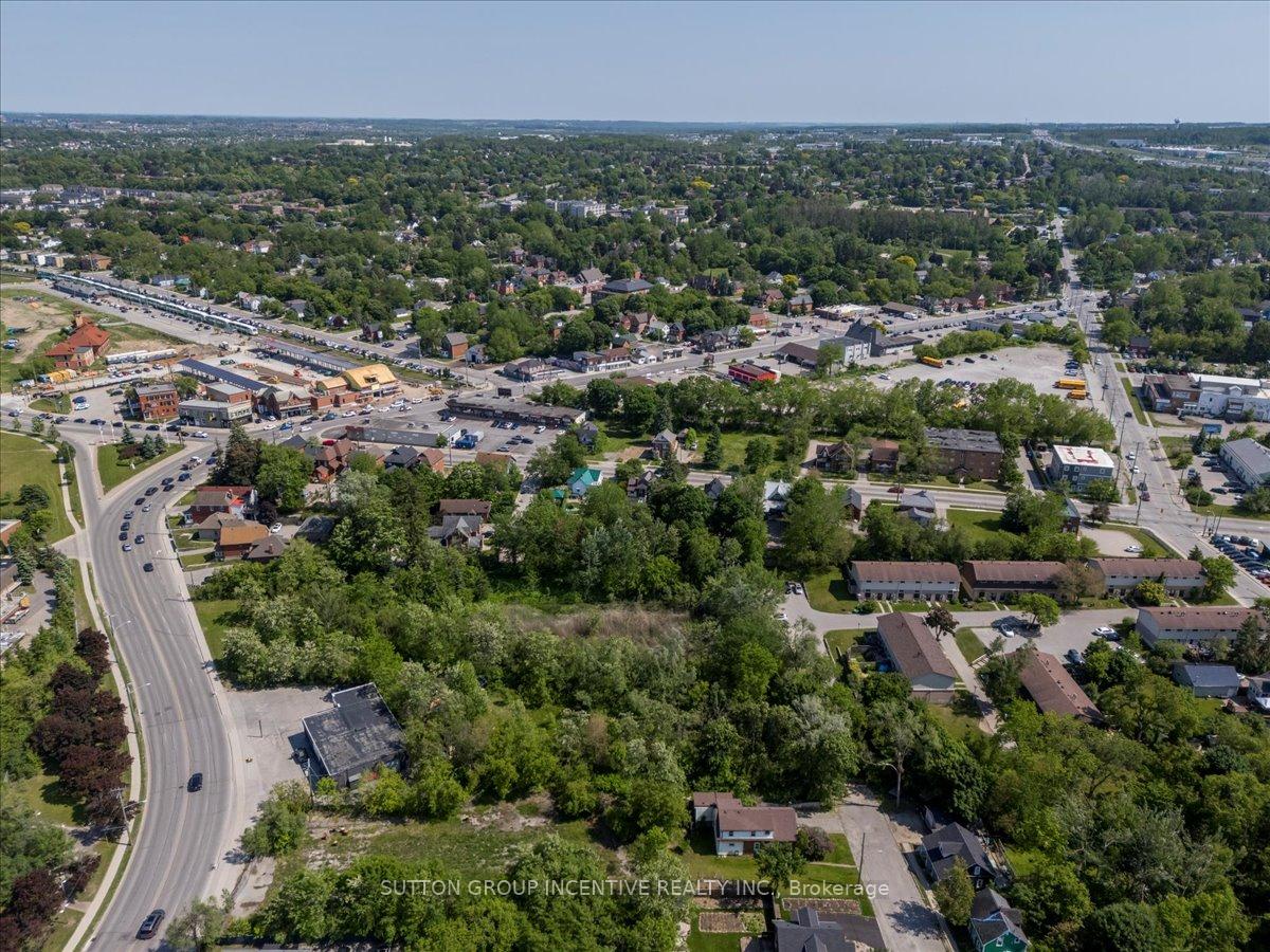 Photo 12 of 220 Bradford Street, Barrie, Allandale Centre — HOMEH