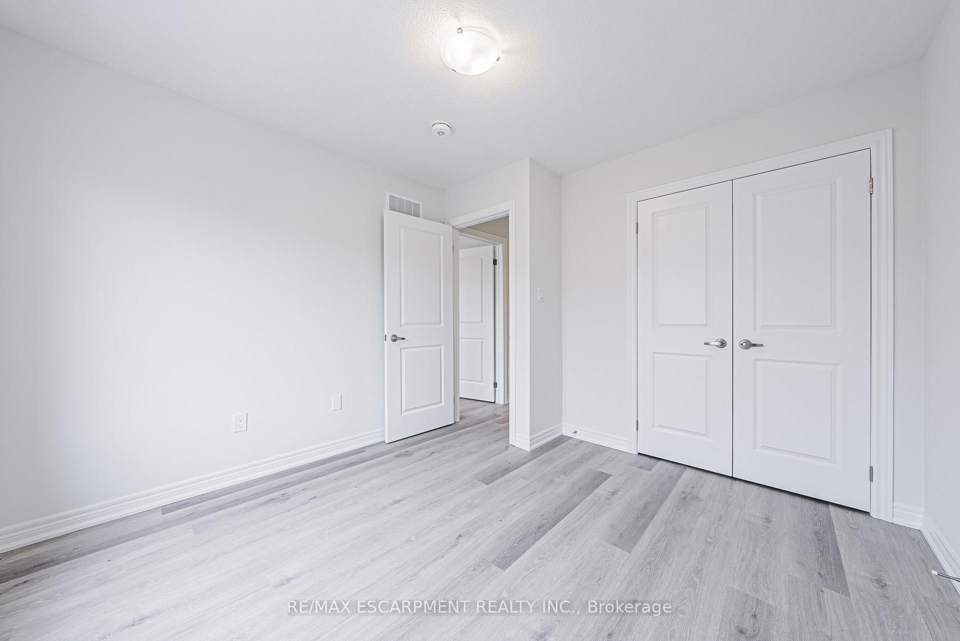 Photo 30 of 55 Dryden Lane, Hamilton, McQuesten — HOMEH
