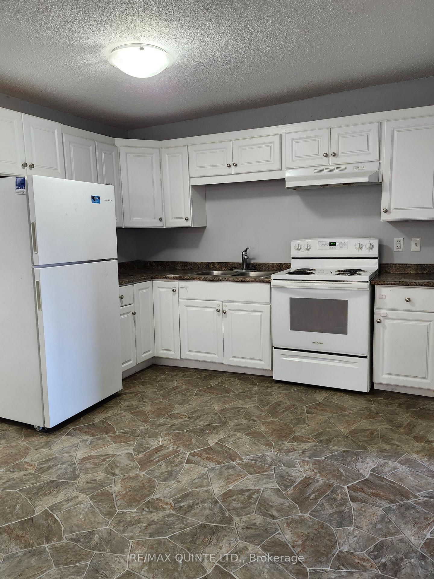 Photo 8 of 22 Mccann Street, Quinte West, Trenton Ward — HOMEH