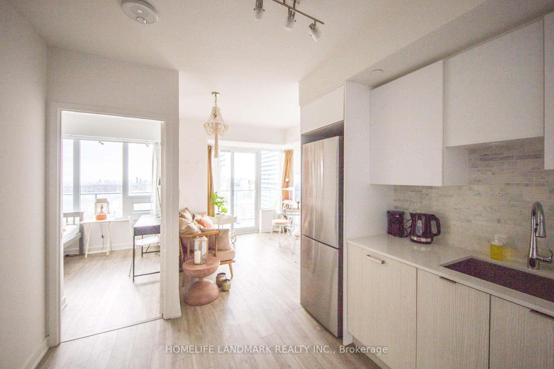 Photo 8 of Unit 3106, 195 Redpath Avenue, Toronto, Mount Pleasant West — HOMEH