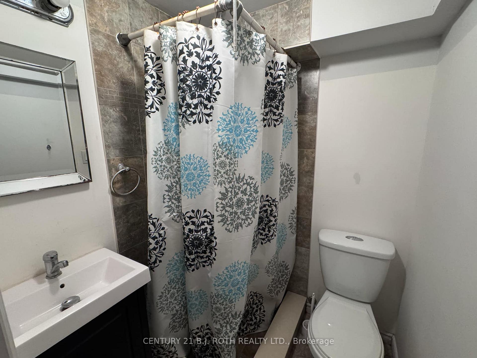 Photo 5 of Unit #lower, 27 Wilson Court, Barrie, Allandale Heights — HOMEH