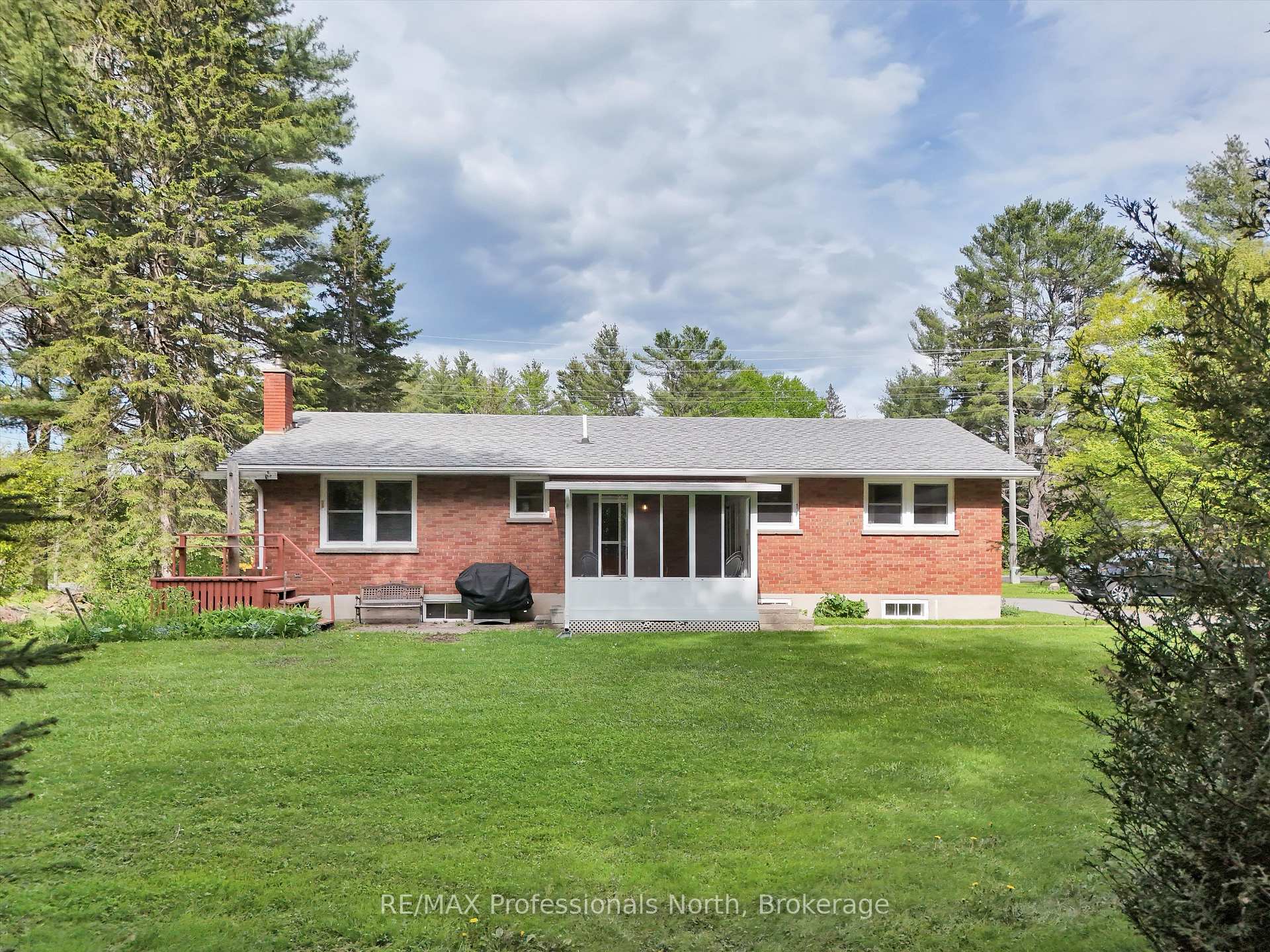 Photo 13 of 1166 Manitoba Street, Bracebridge, Monck (Bracebridge) — HOMEH