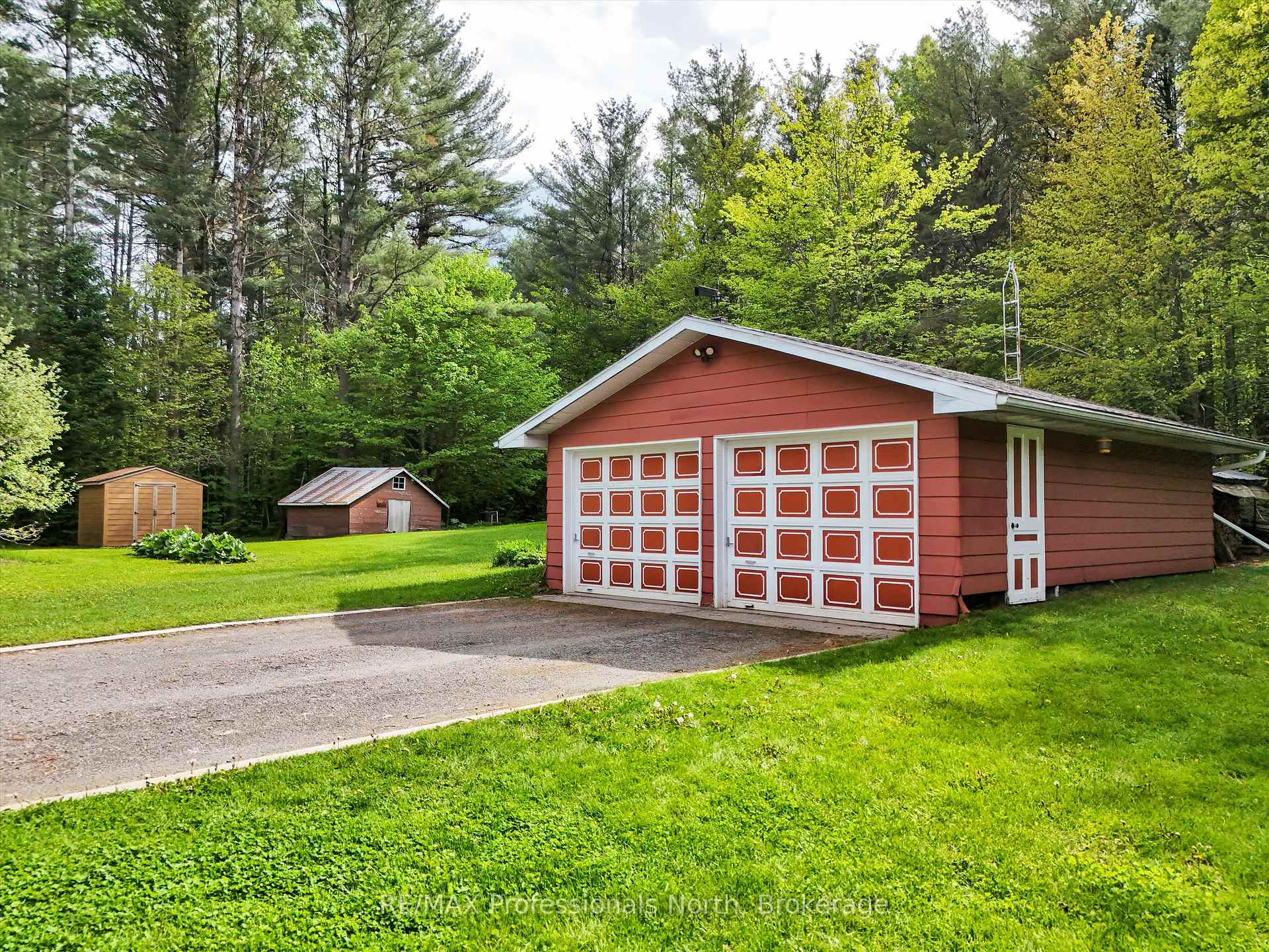 Photo 34 of 1166 Manitoba Street, Bracebridge, Monck (Bracebridge) — HOMEH