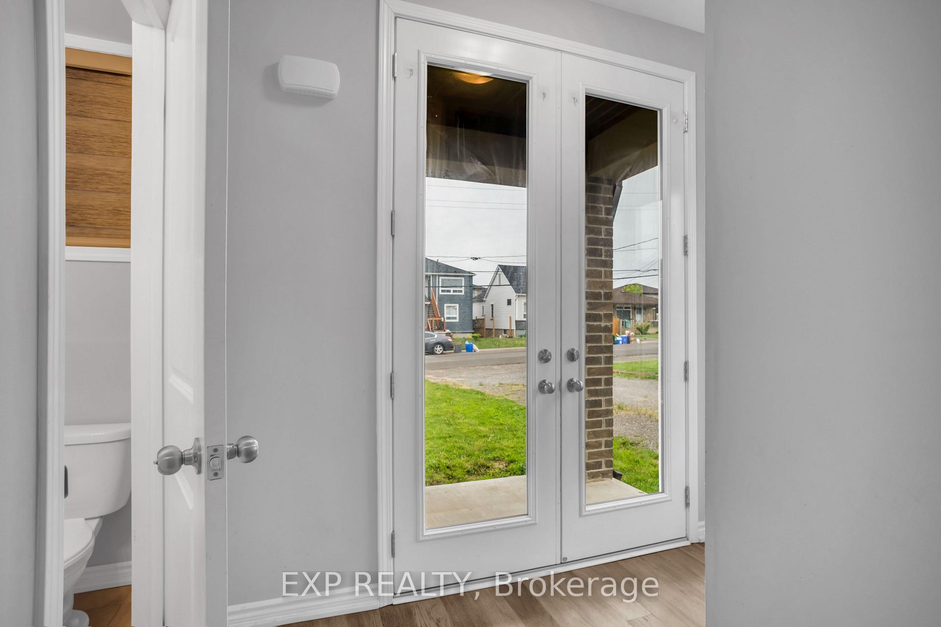 Photo 4 of 220 Morton Street, Thorold, Allanburg/Thorold South — HOMEH