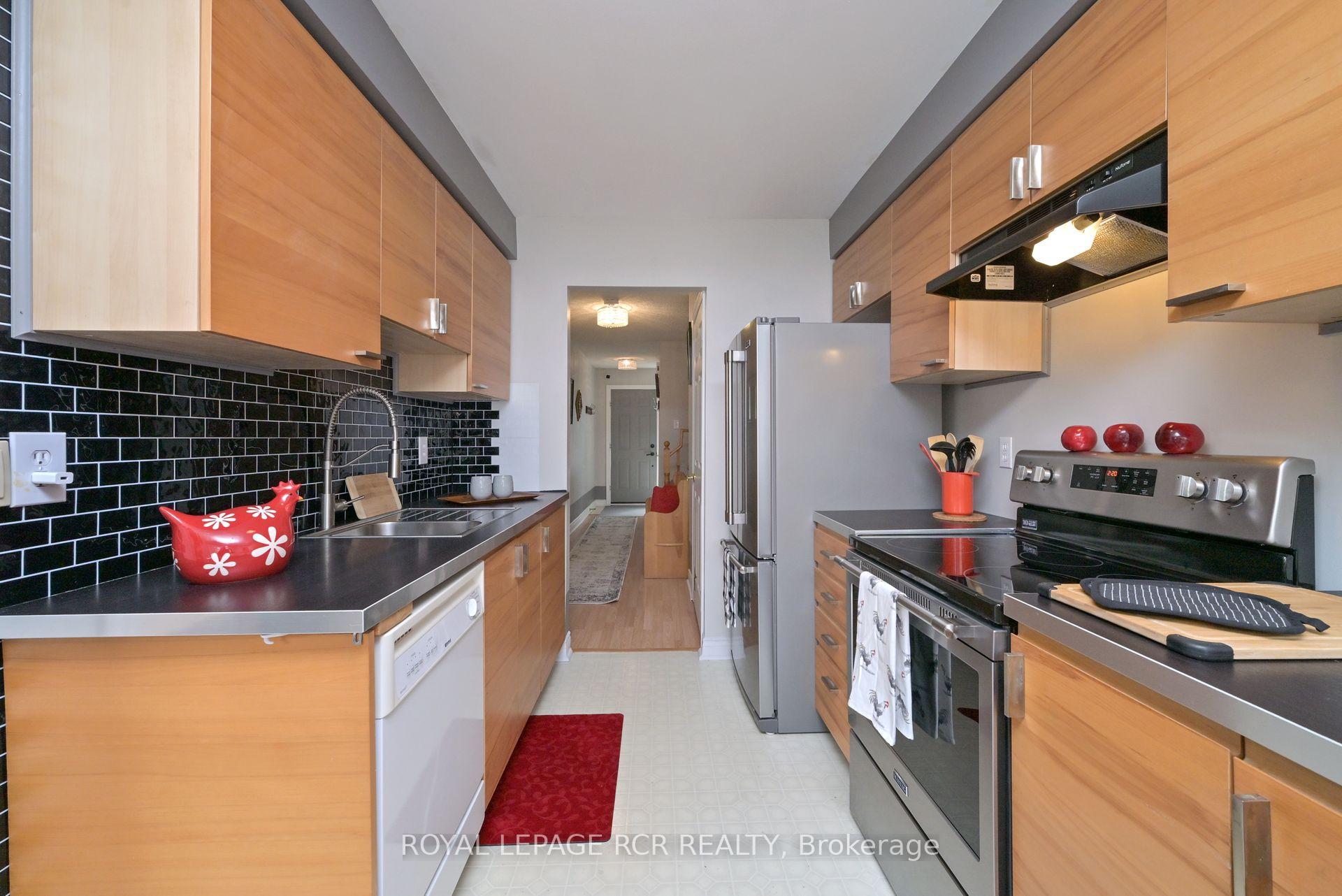 Photo 16 of 13 Wood Circle, Caledon, Bolton East — HOMEH