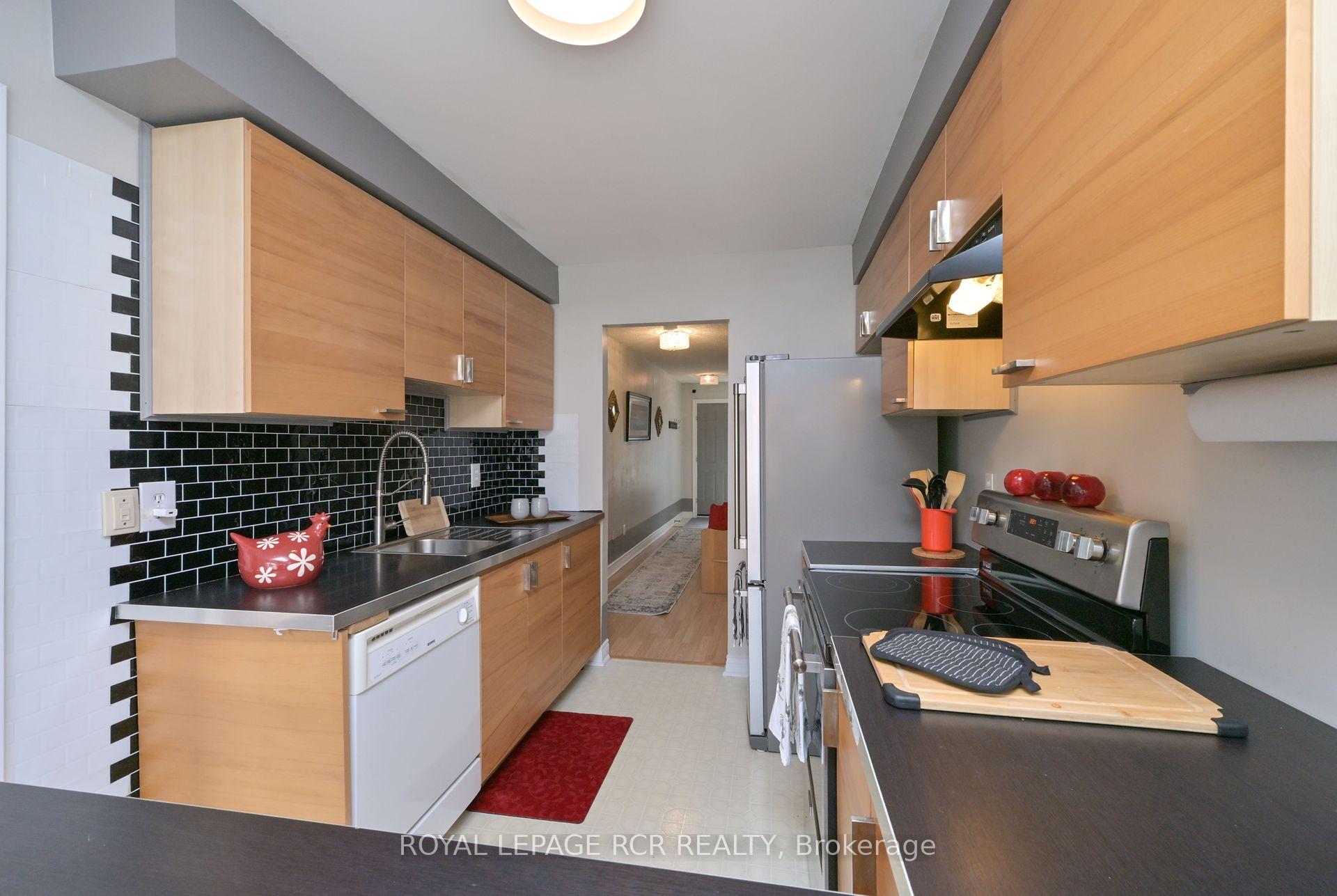 Photo 17 of 13 Wood Circle, Caledon, Bolton East — HOMEH