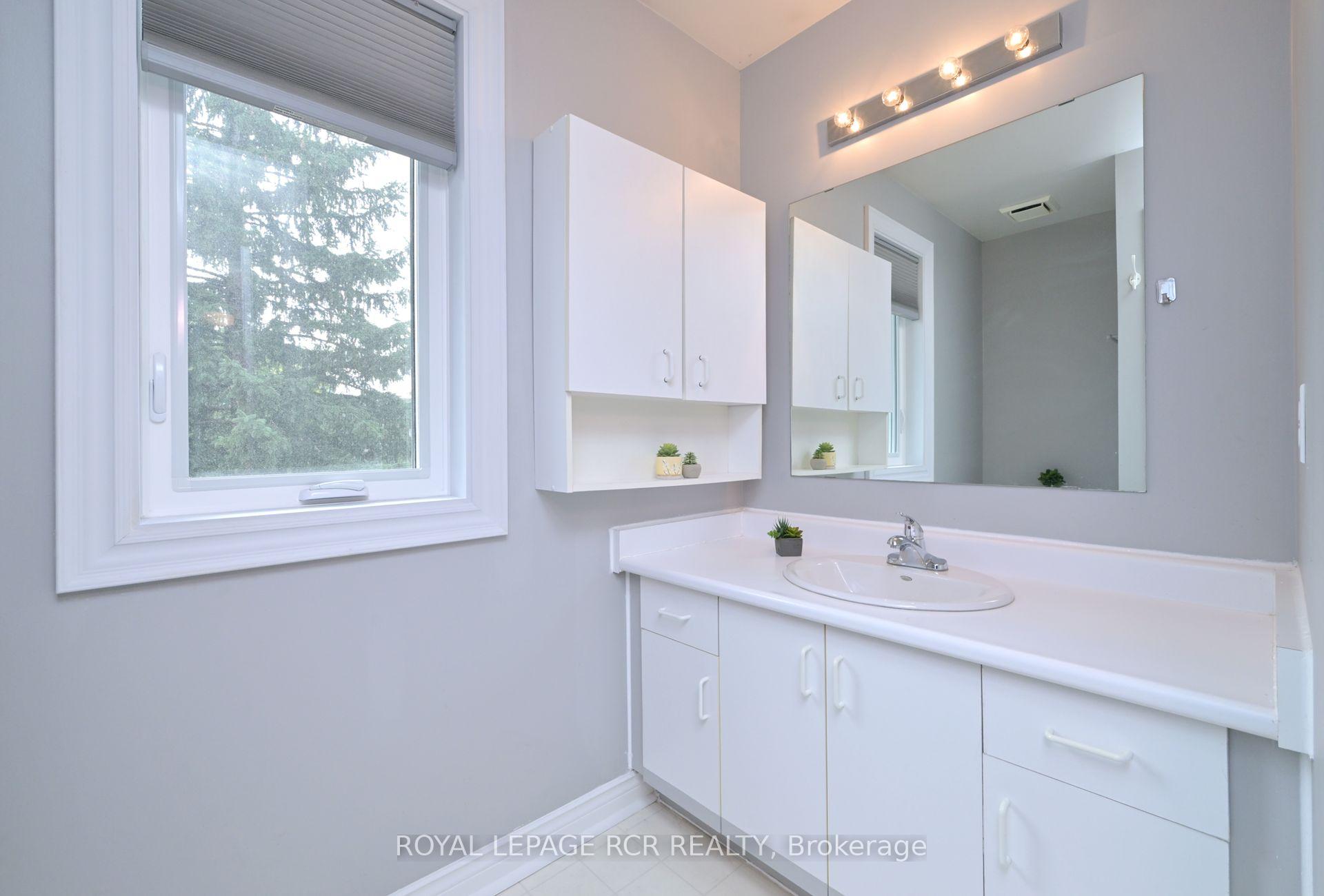Photo 26 of 13 Wood Circle, Caledon, Bolton East — HOMEH