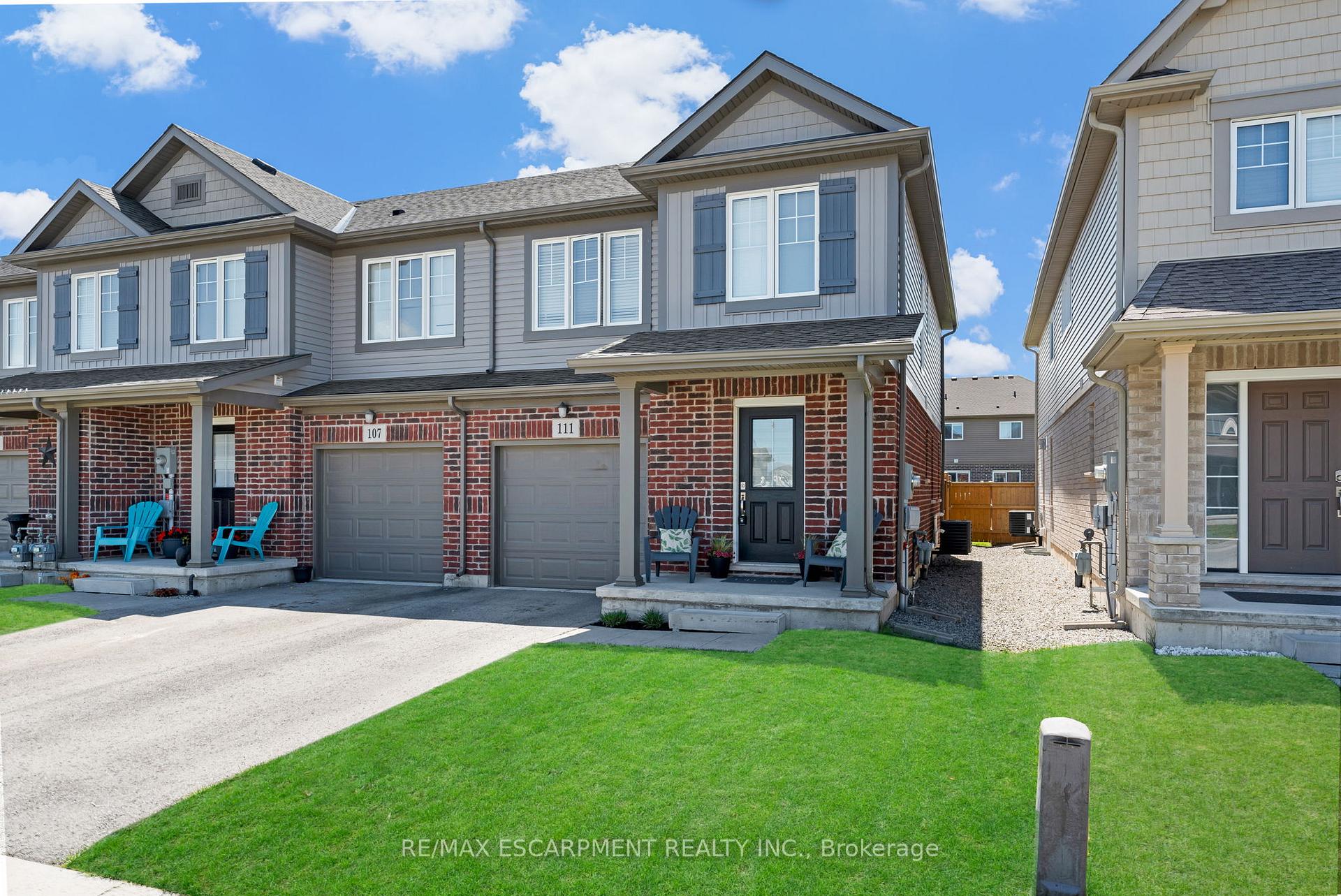 Photo 2 of 111 Heron Street, Welland, Coyle Creek — HOMEH