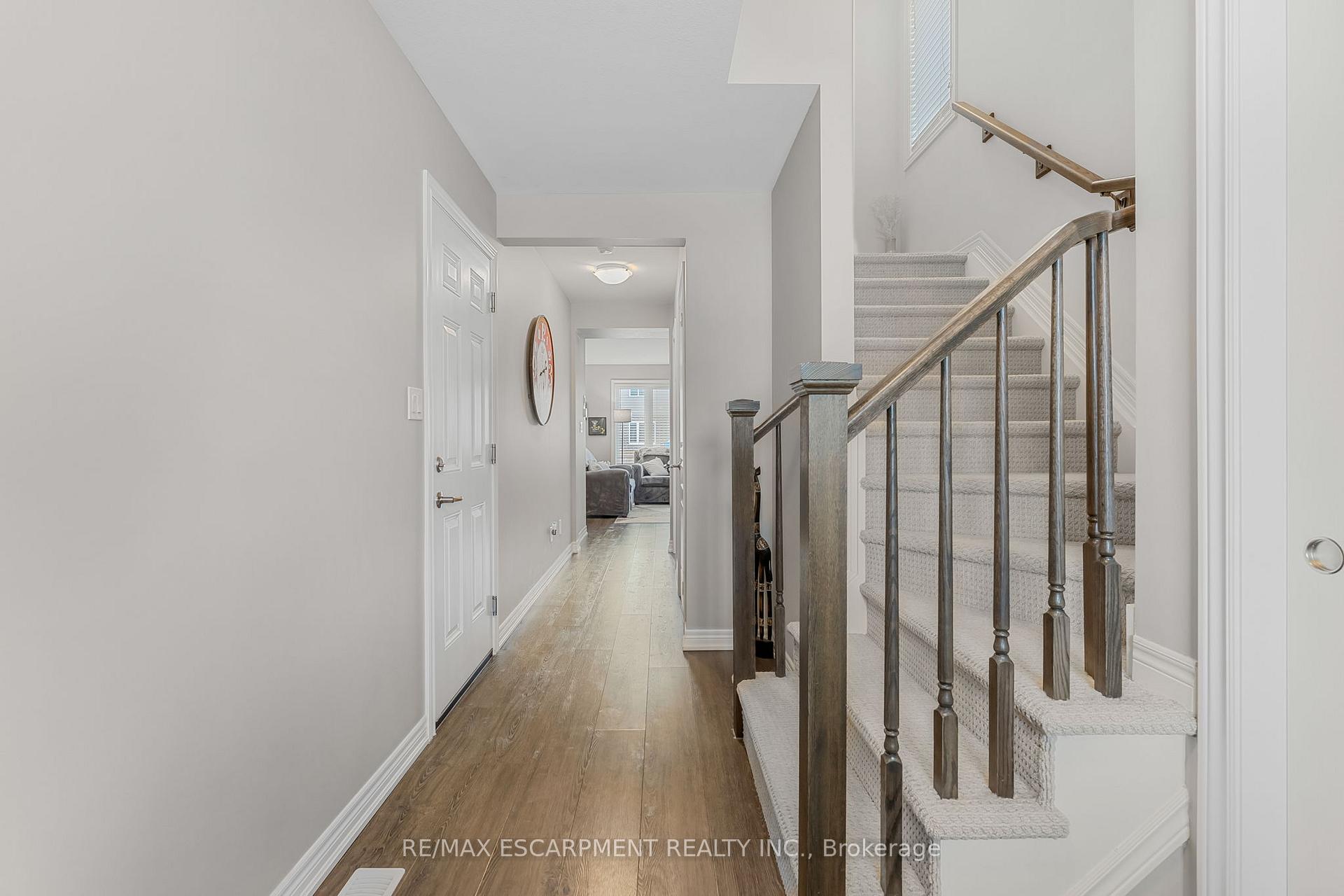 Photo 4 of 111 Heron Street, Welland, Coyle Creek — HOMEH