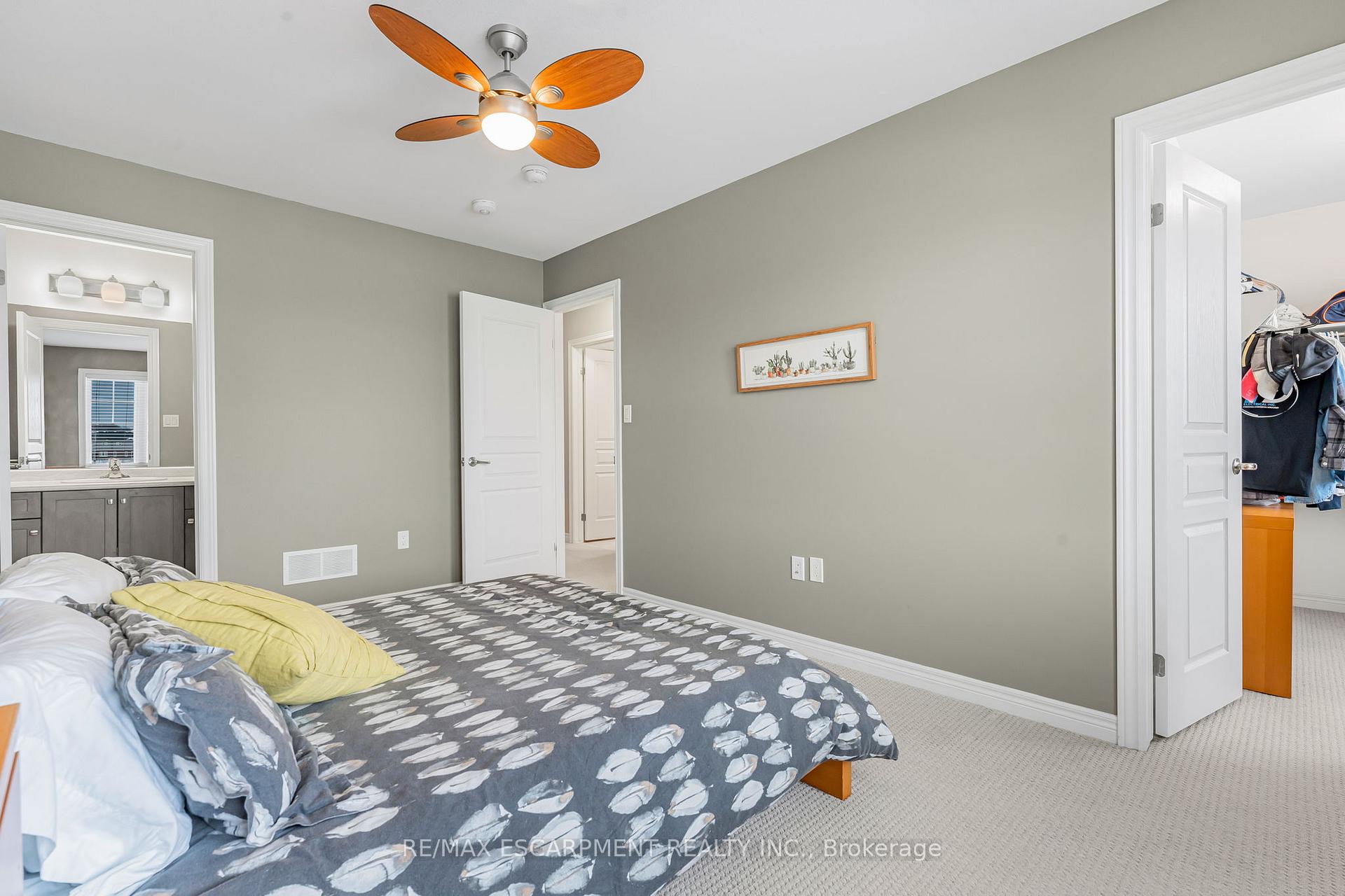 Photo 10 of 111 Heron Street, Welland, Coyle Creek — HOMEH