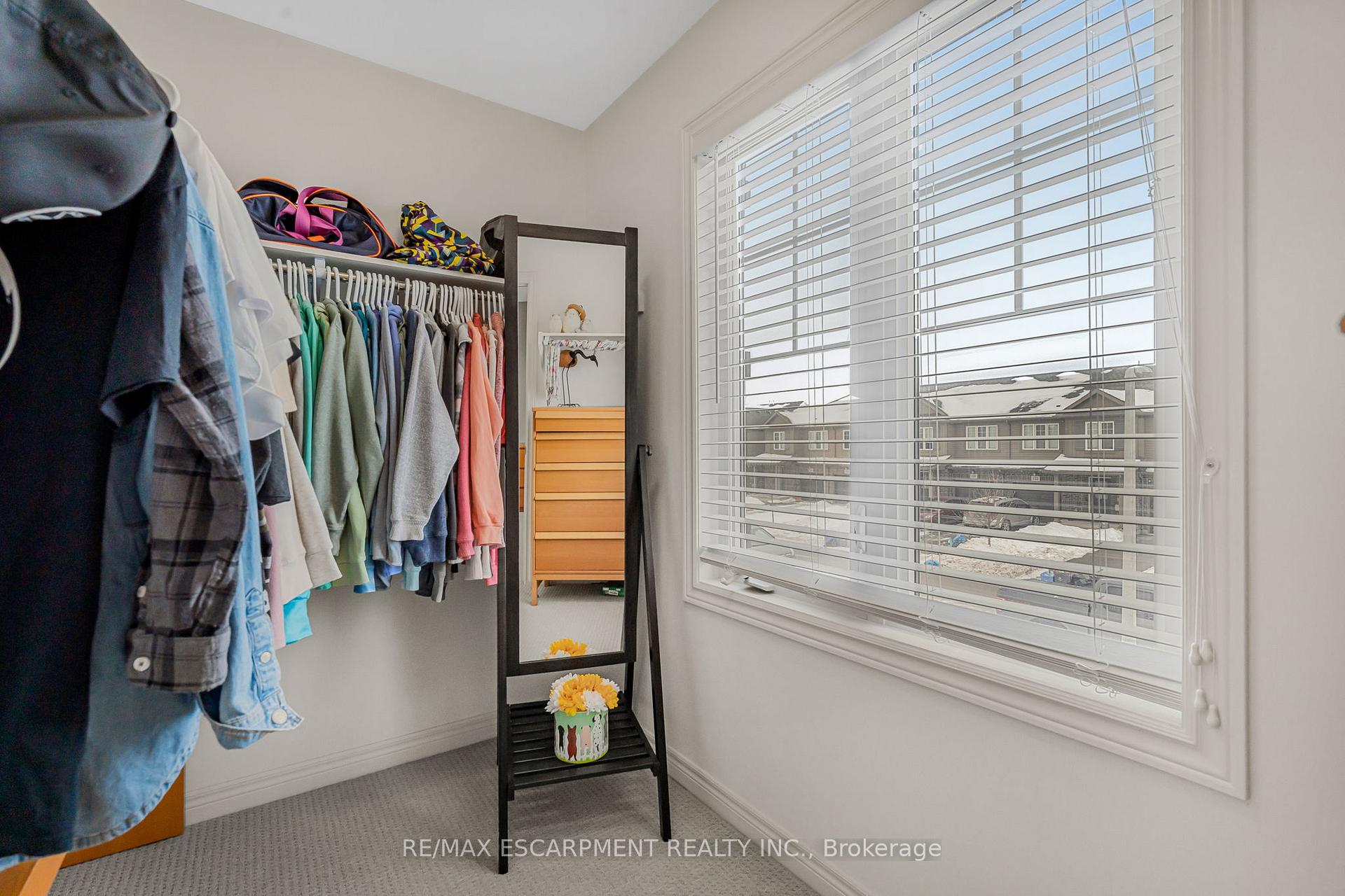 Photo 19 of 111 Heron Street, Welland, Coyle Creek — HOMEH