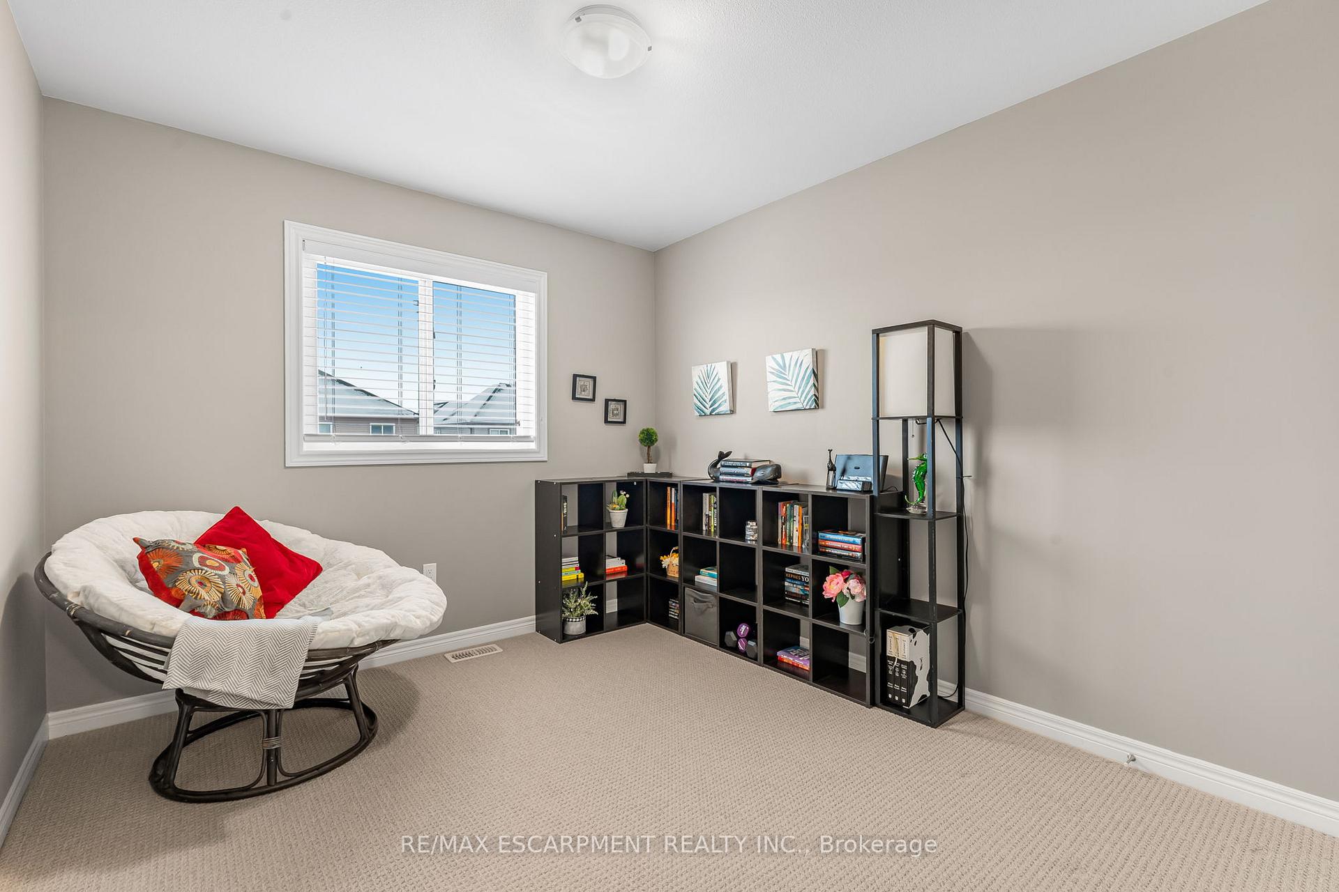Photo 27 of 111 Heron Street, Welland, Coyle Creek — HOMEH