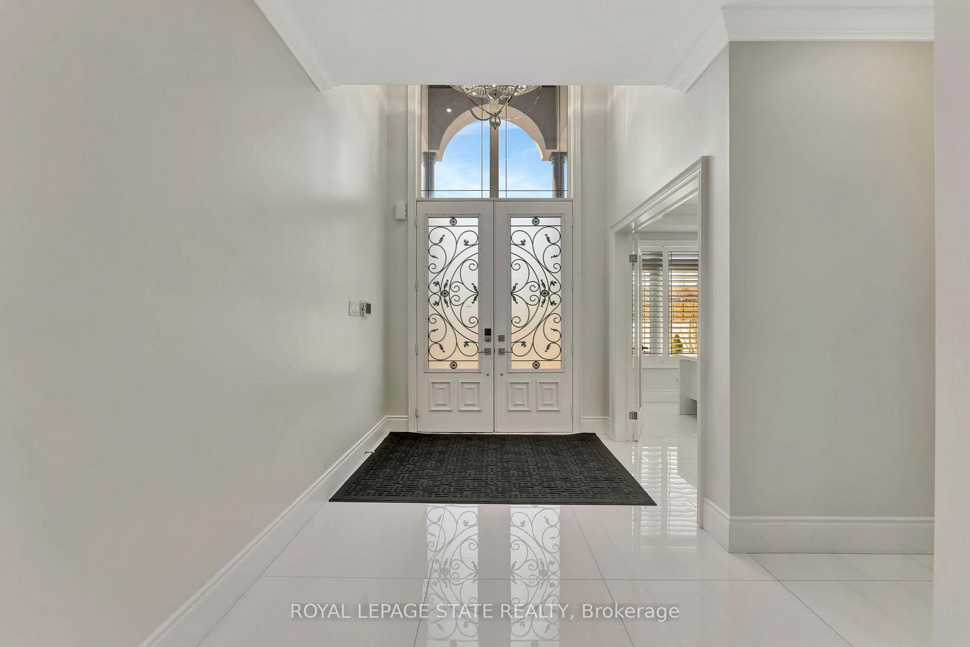 Photo 8 of 7 Bernini Court, Hamilton, Carpenter — HOMEH